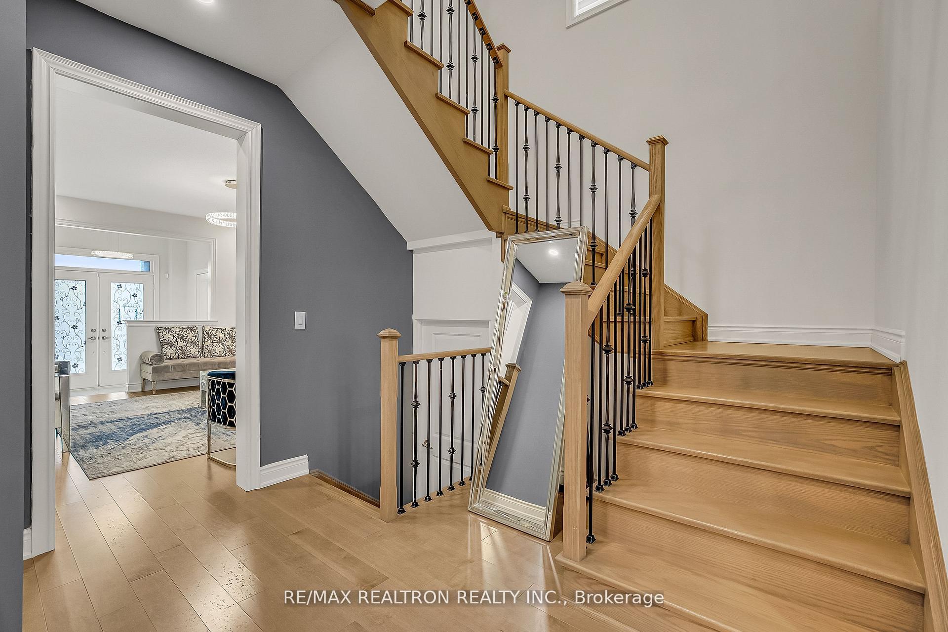 Photo 8 of 135 Prairie Rose Drive, Richmond Hill, Rural Richmond Hill — HOMEH