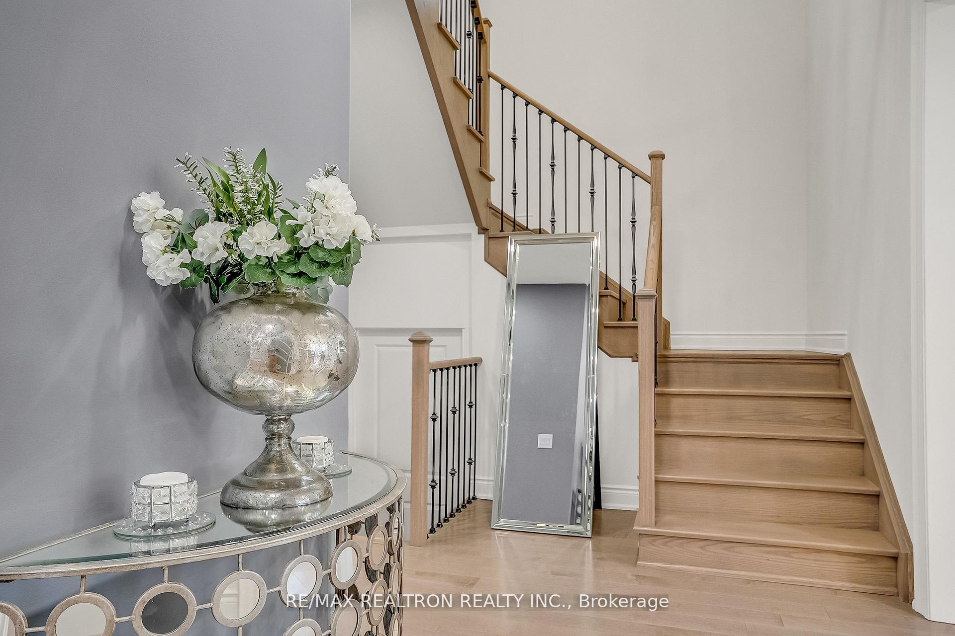 Photo 10 of 135 Prairie Rose Drive, Richmond Hill, Rural Richmond Hill — HOMEH