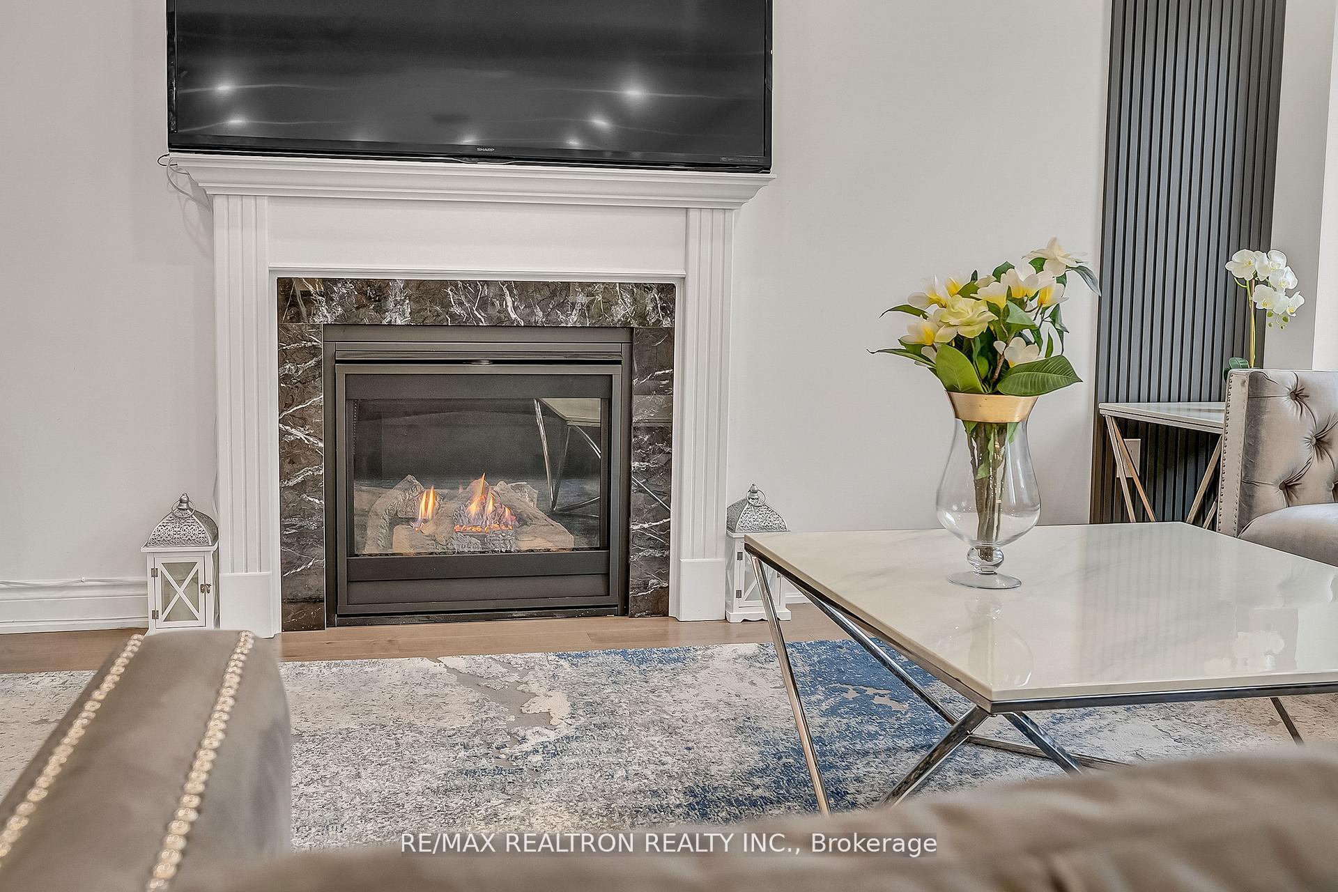 Photo 14 of 135 Prairie Rose Drive, Richmond Hill, Rural Richmond Hill — HOMEH