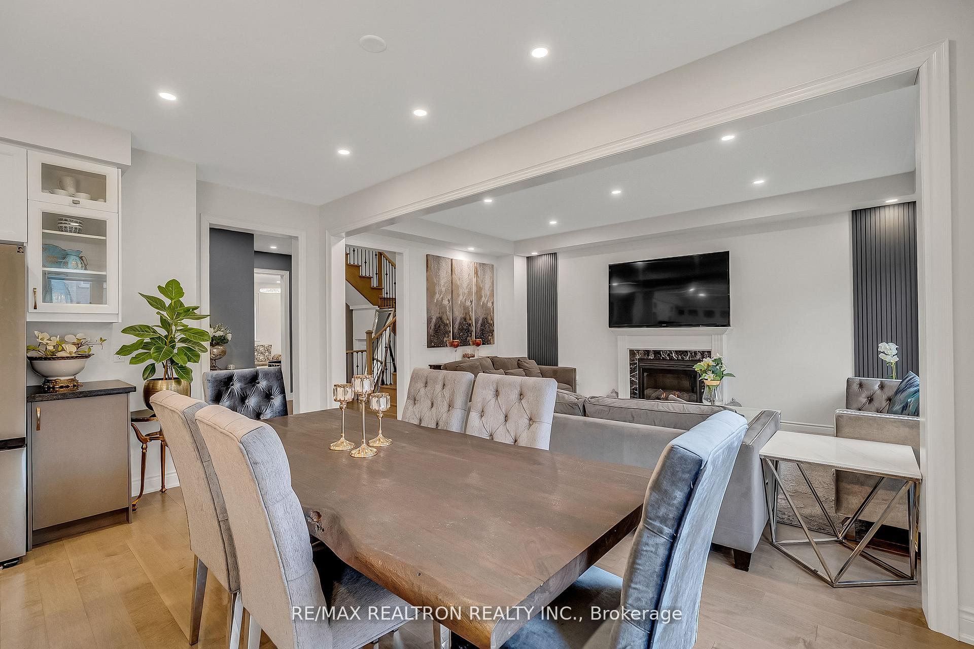 Photo 16 of 135 Prairie Rose Drive, Richmond Hill, Rural Richmond Hill — HOMEH
