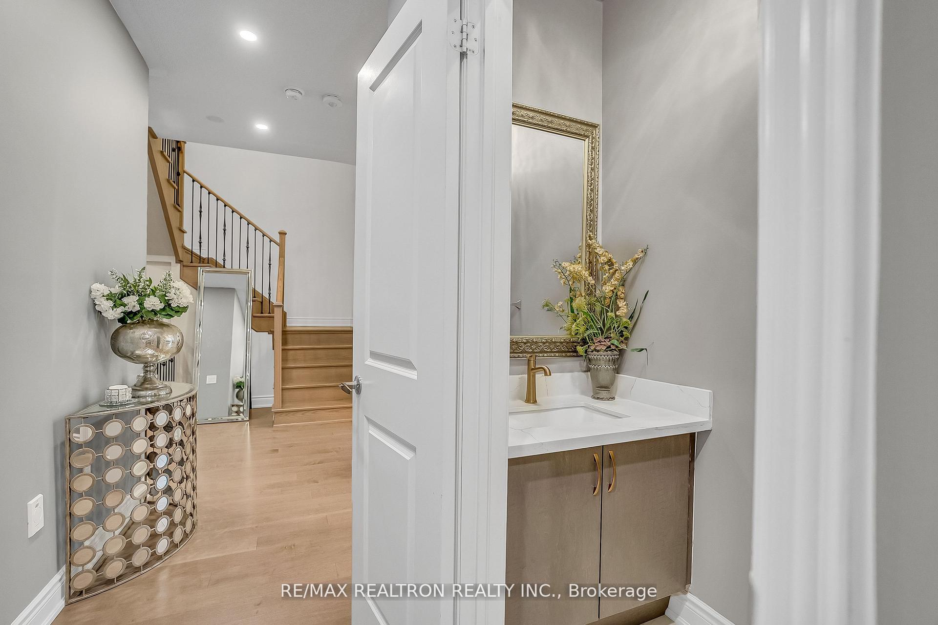 Photo 20 of 135 Prairie Rose Drive, Richmond Hill, Rural Richmond Hill — HOMEH