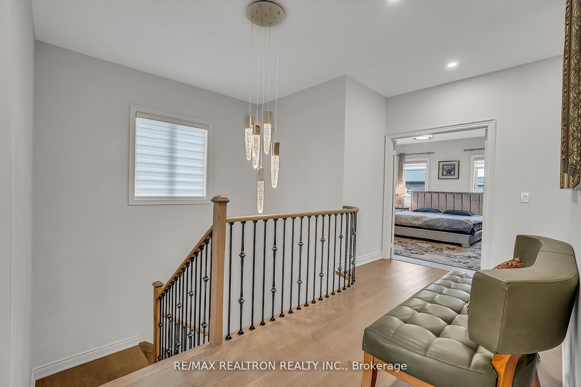 Photo 23 of 135 Prairie Rose Drive, Richmond Hill, Rural Richmond Hill — HOMEH