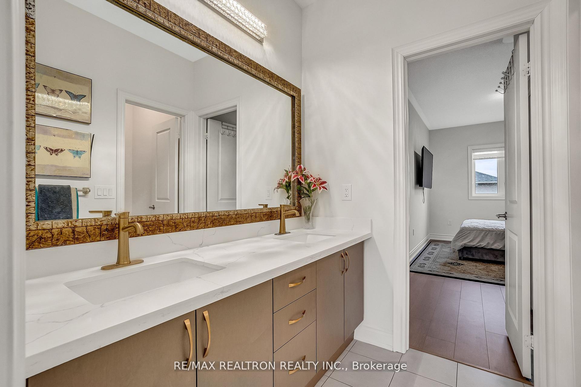 Photo 33 of 135 Prairie Rose Drive, Richmond Hill, Rural Richmond Hill — HOMEH