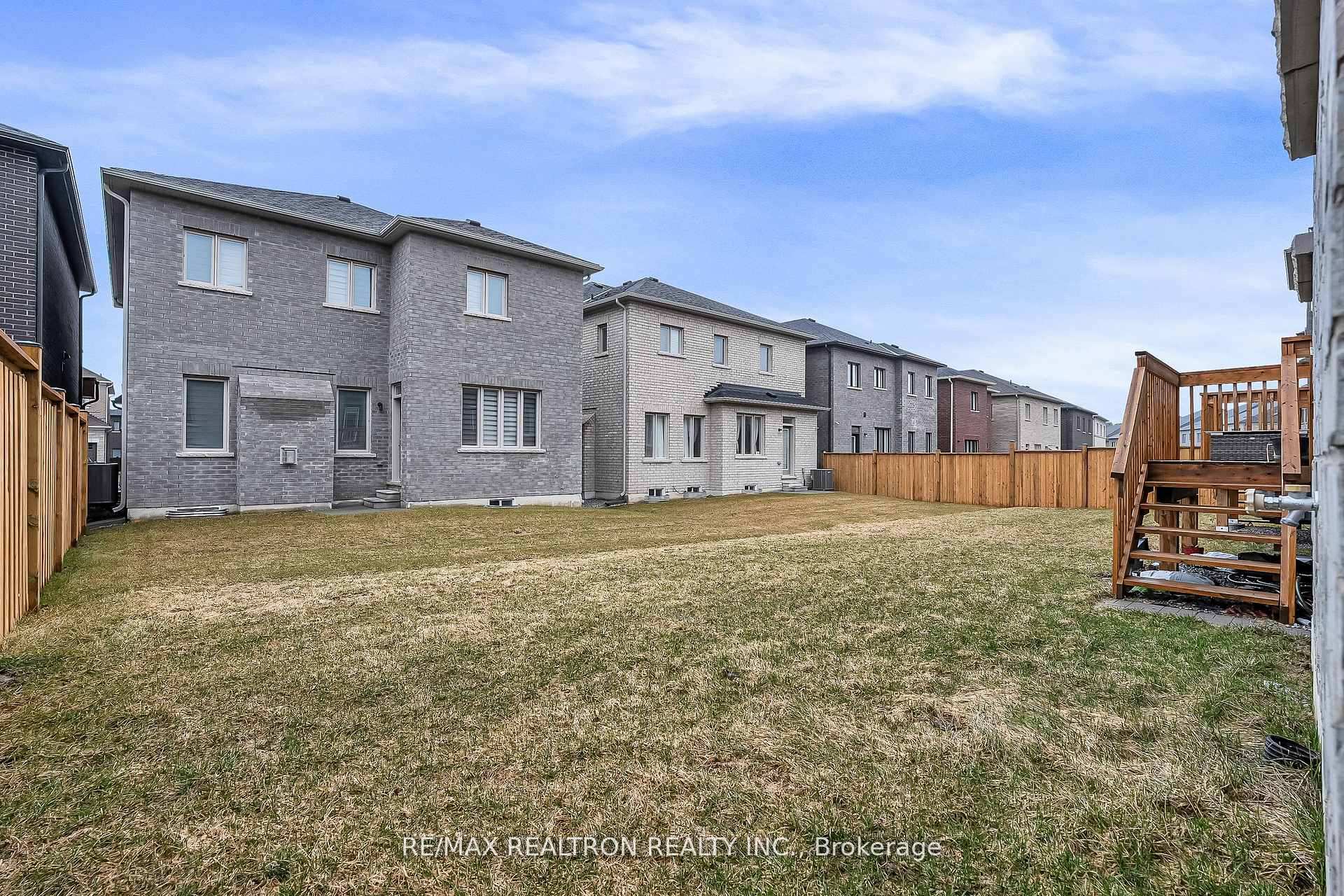 Photo 48 of 135 Prairie Rose Drive, Richmond Hill, Rural Richmond Hill — HOMEH
