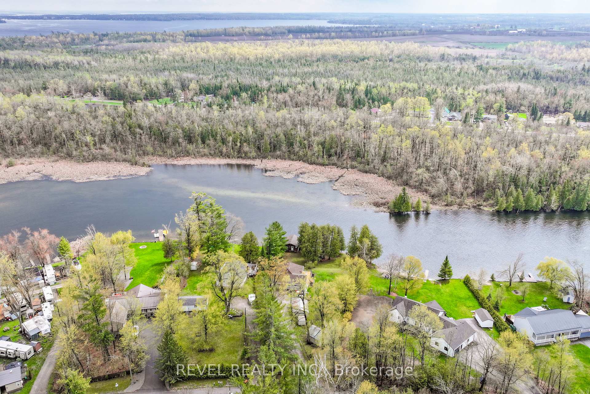 Photo 3 of 106 Coldstream Road, Kawartha Lakes, Fenelon Falls — HOMEH