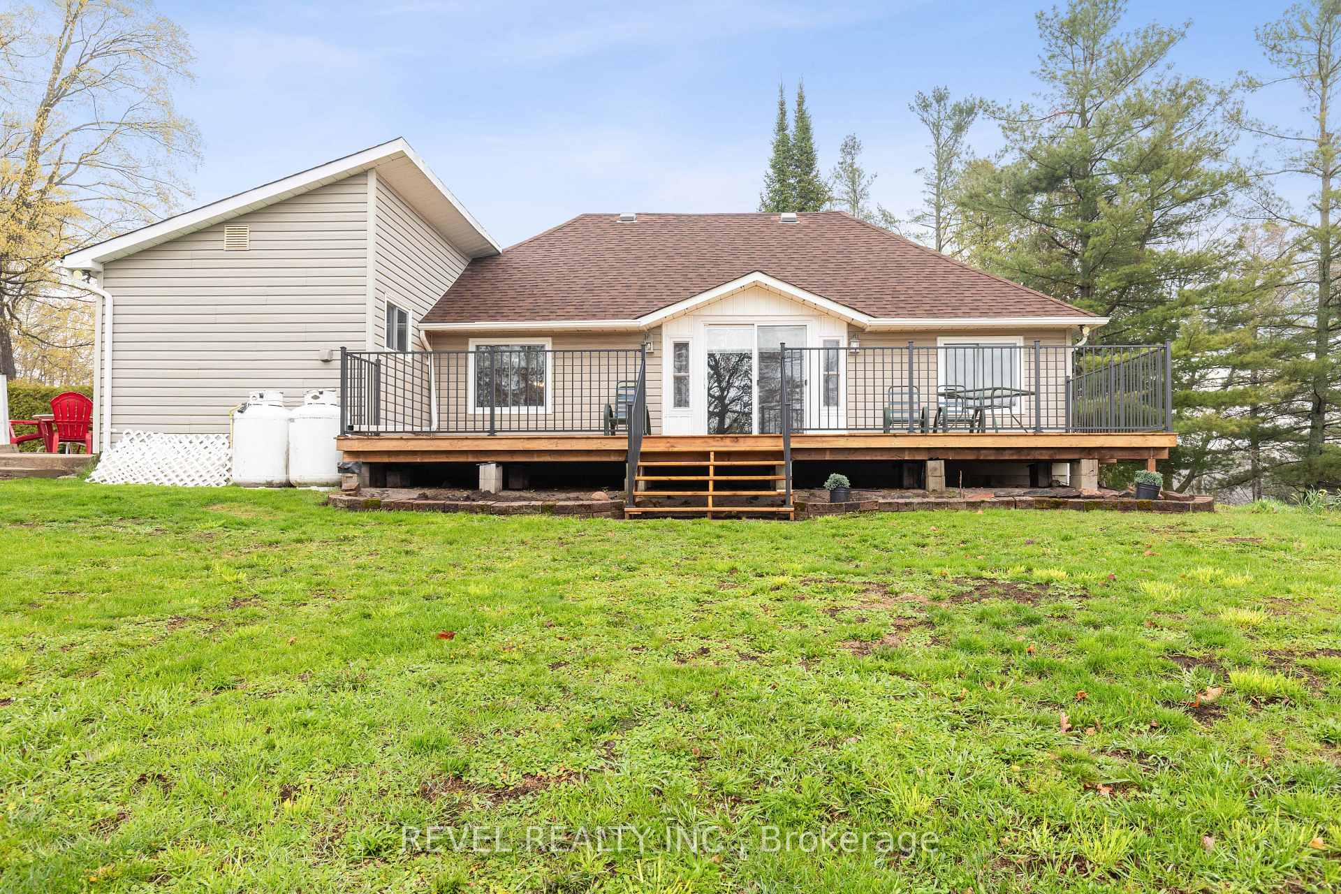 Photo 24 of 106 Coldstream Road, Kawartha Lakes, Fenelon Falls — HOMEH