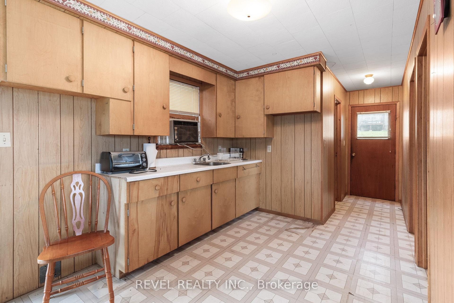 Photo 33 of 106 Coldstream Road, Kawartha Lakes, Fenelon Falls — HOMEH