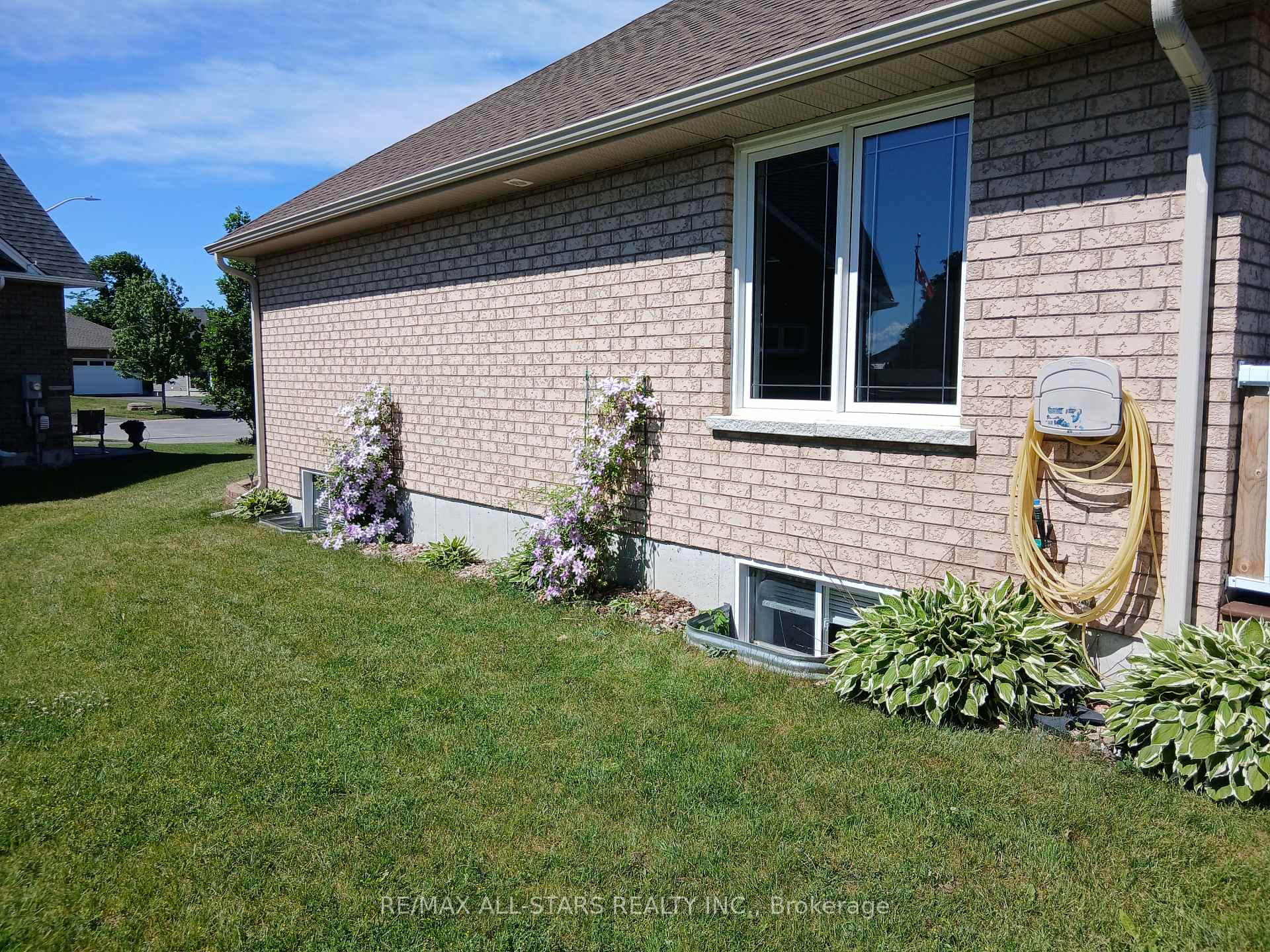 Photo 11 of 65 Liam Street, Kawartha Lakes, Lindsay — HOMEH