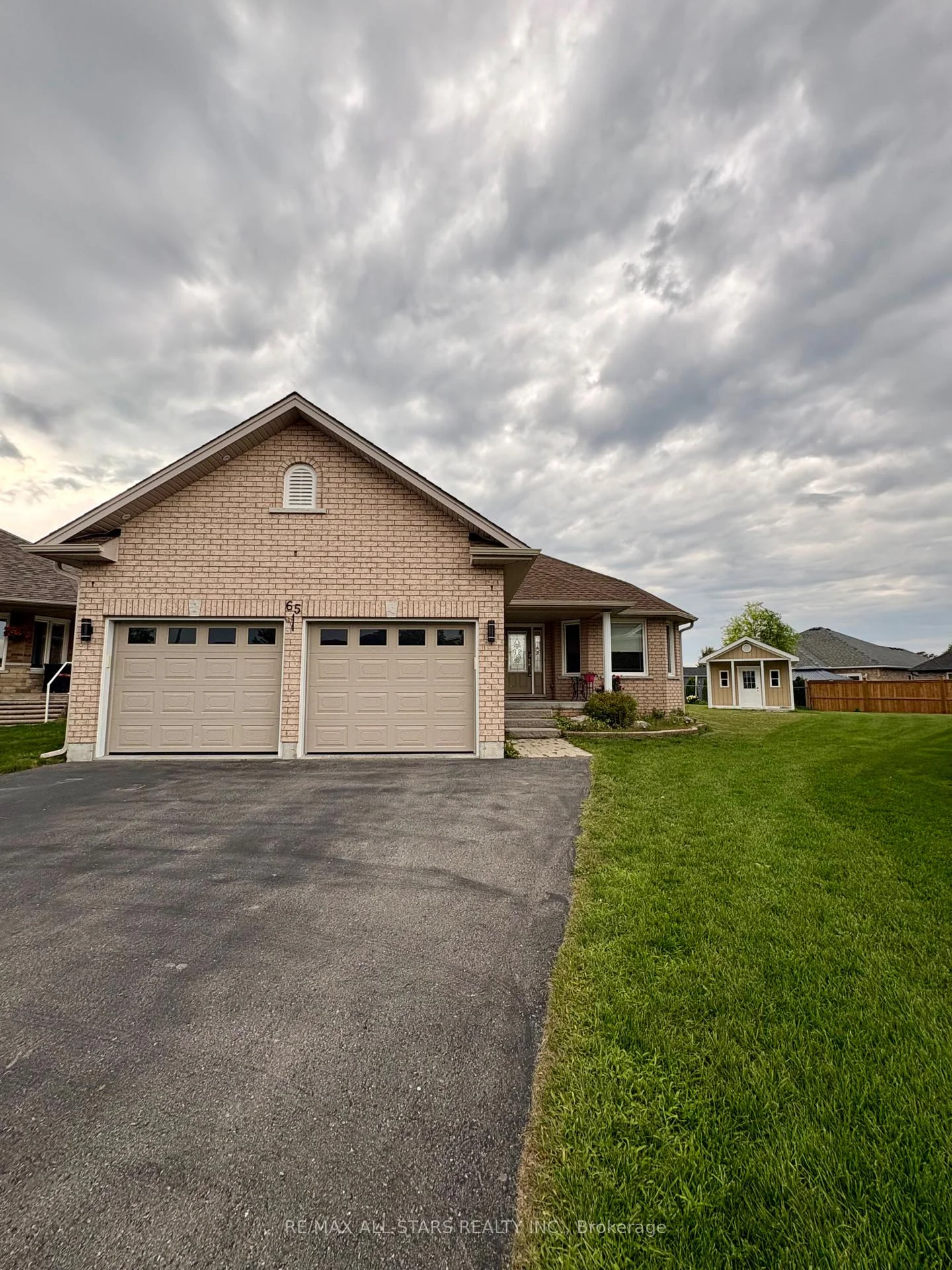 Photo 6 of 65 Liam Street, Kawartha Lakes, Lindsay — HOMEH