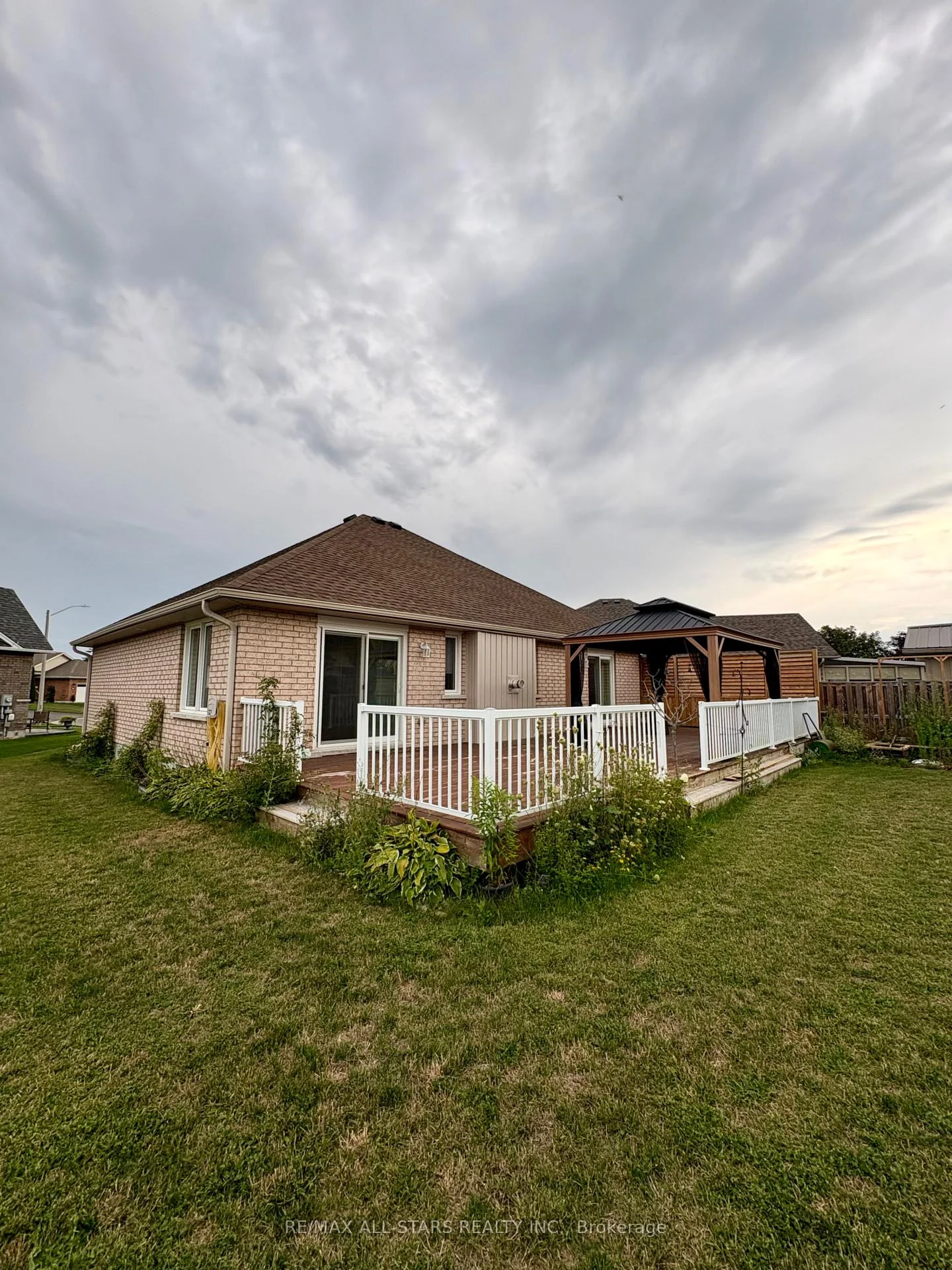 Photo 8 of 65 Liam Street, Kawartha Lakes, Lindsay — HOMEH