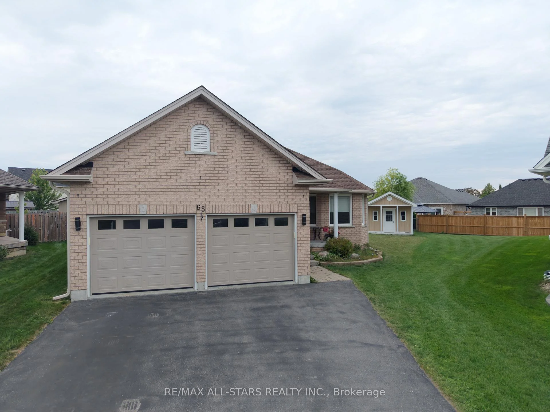 Photo 45 of 65 Liam Street, Kawartha Lakes, Lindsay — HOMEH
