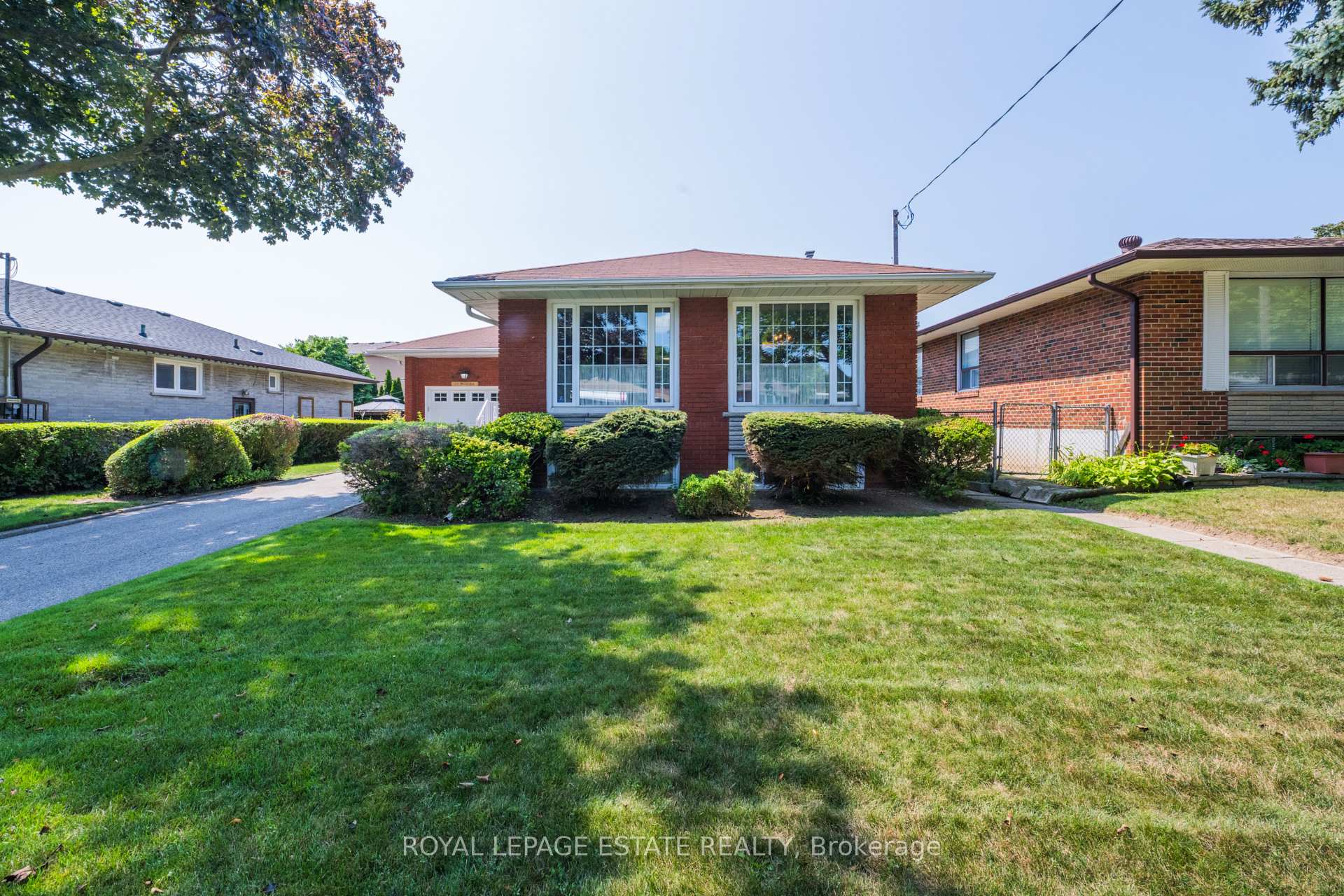 Front of 26 Mozart Avenue