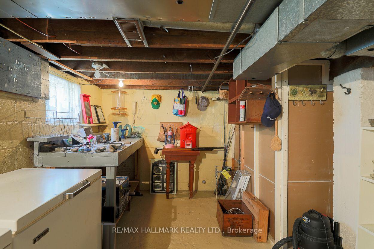 Photo 19 of 40 Pinegrove Avenue, Scarborough, Birchcliffe-Cliffside — HOMEH
