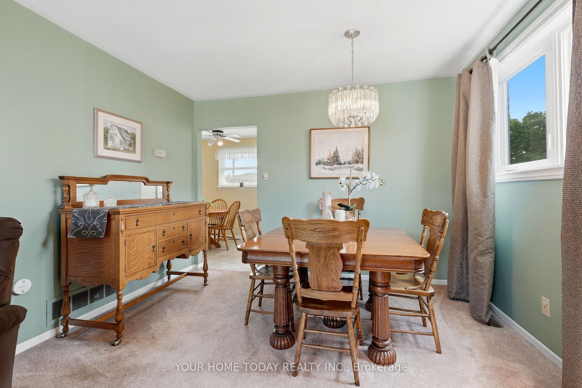 Photo 9 of 10 Marilyn Crescent, Halton Hills, Georgetown — HOMEH