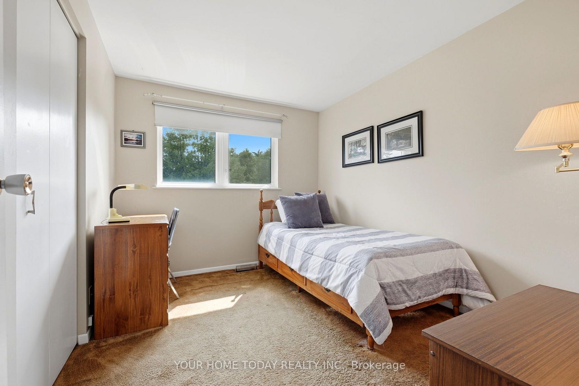 Photo 24 of 10 Marilyn Crescent, Halton Hills, Georgetown — HOMEH