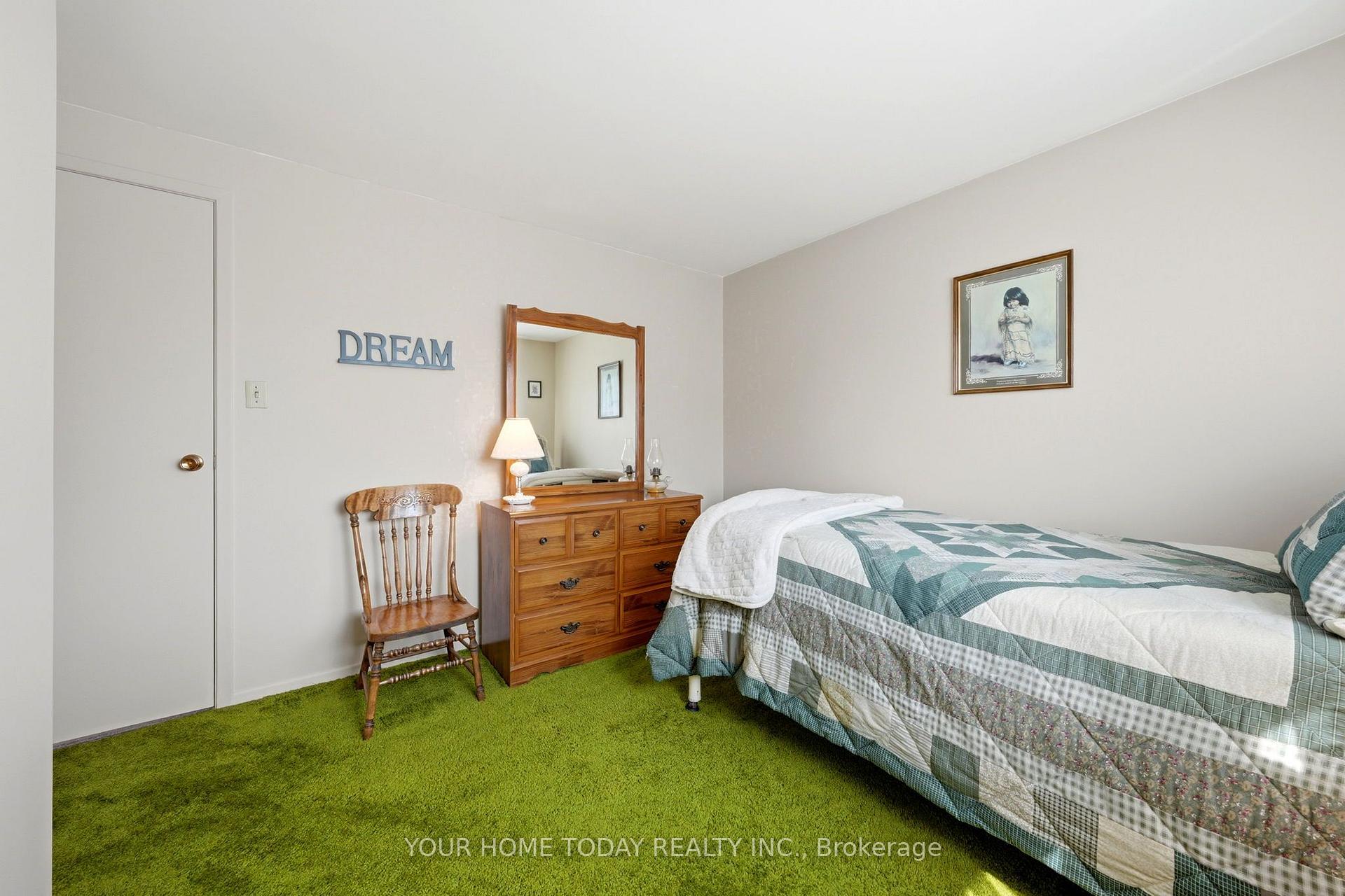 Photo 27 of 10 Marilyn Crescent, Halton Hills, Georgetown — HOMEH