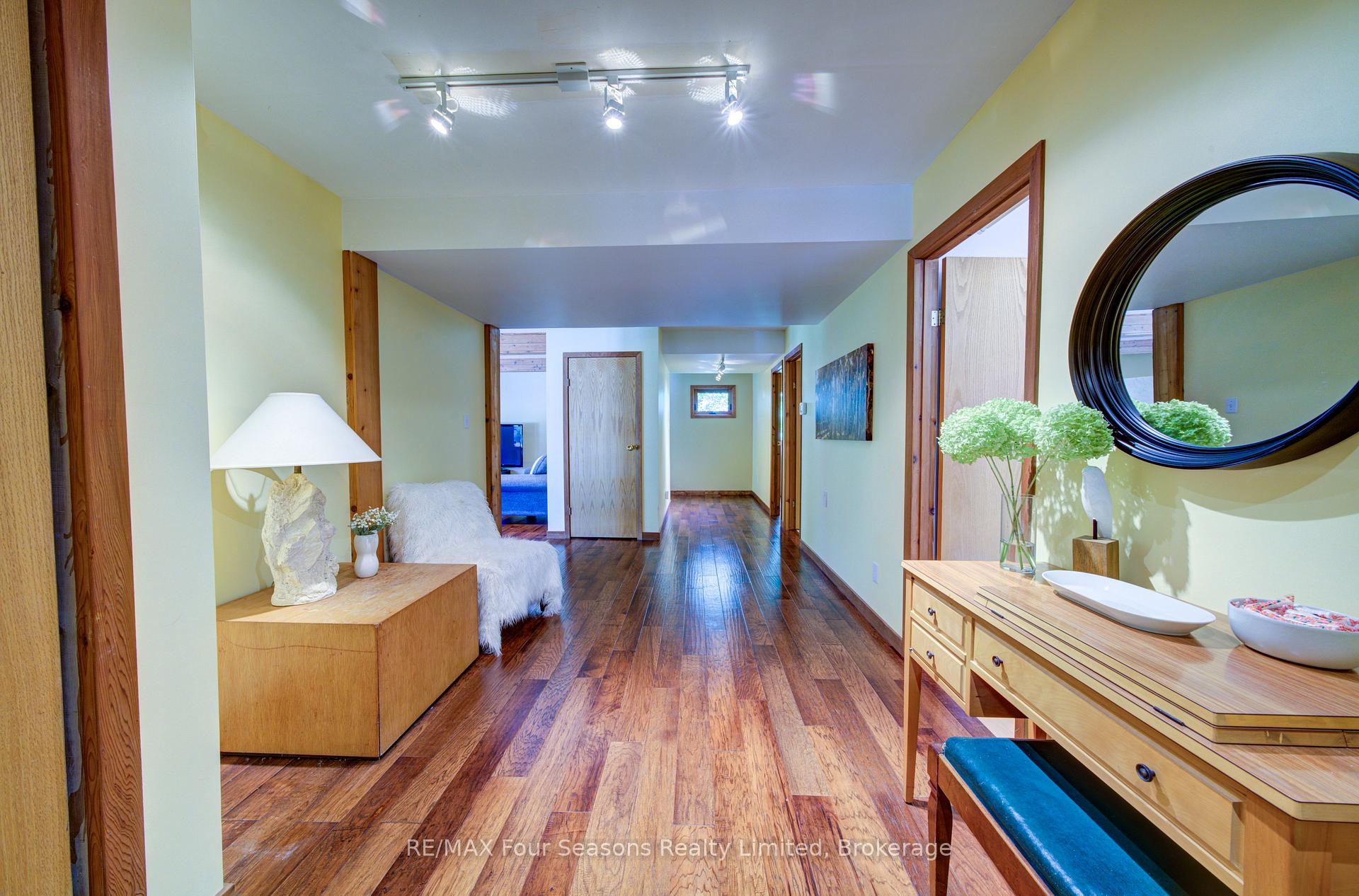 Photo 6 of 141 Jozo Weider Boulevard, Blue Mountains — HOMEH