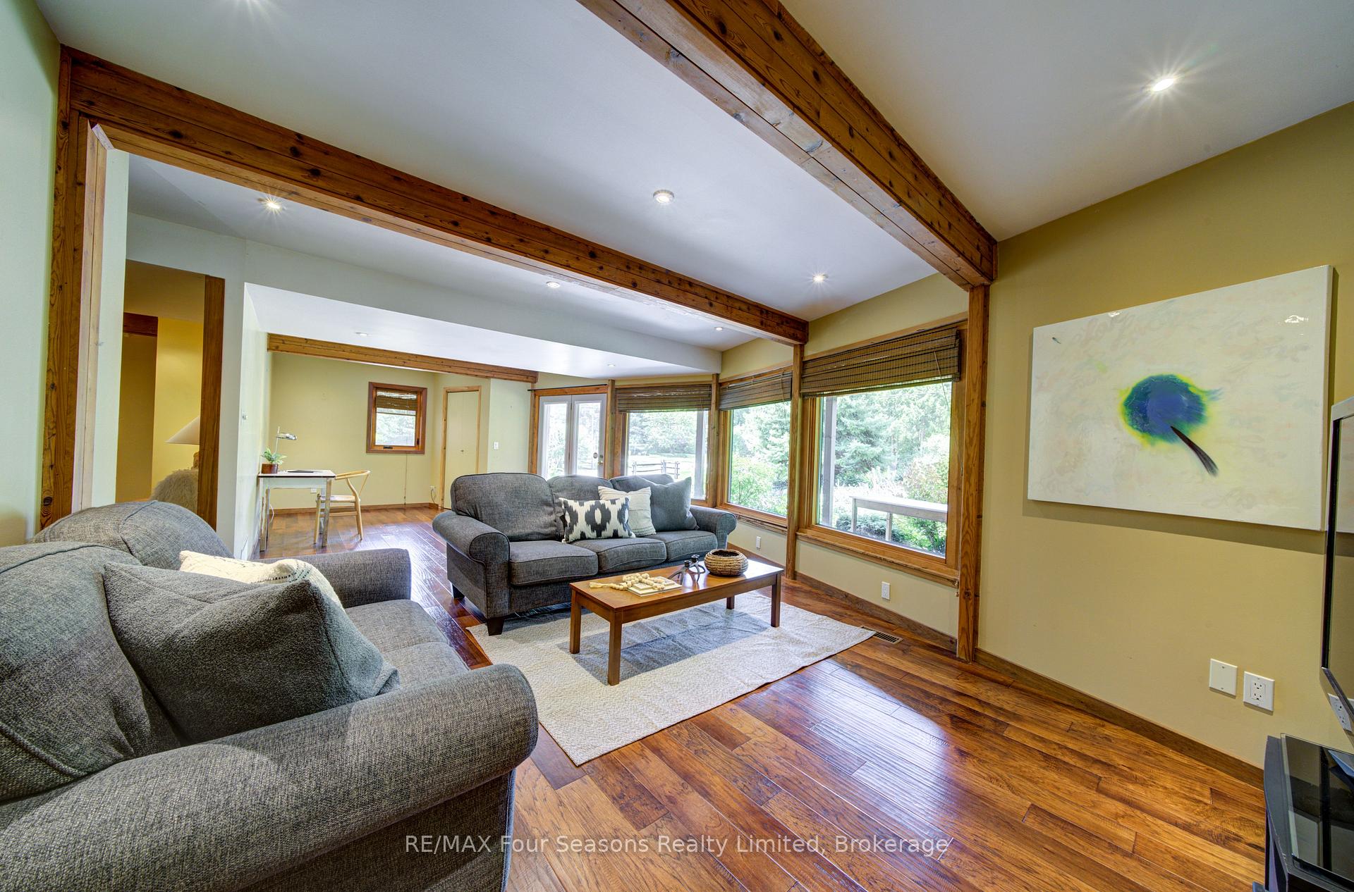 Photo 11 of 141 Jozo Weider Boulevard, Blue Mountains — HOMEH