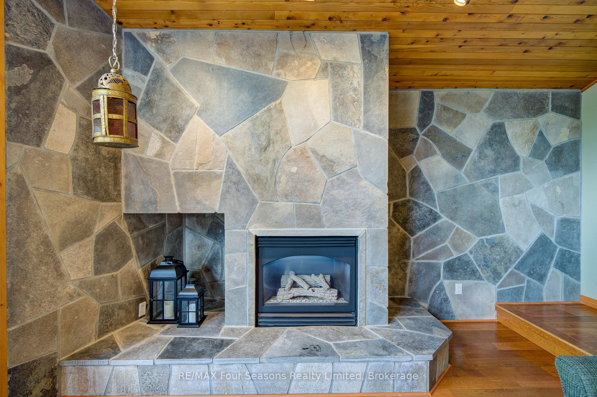 Photo 18 of 141 Jozo Weider Boulevard, Blue Mountains — HOMEH