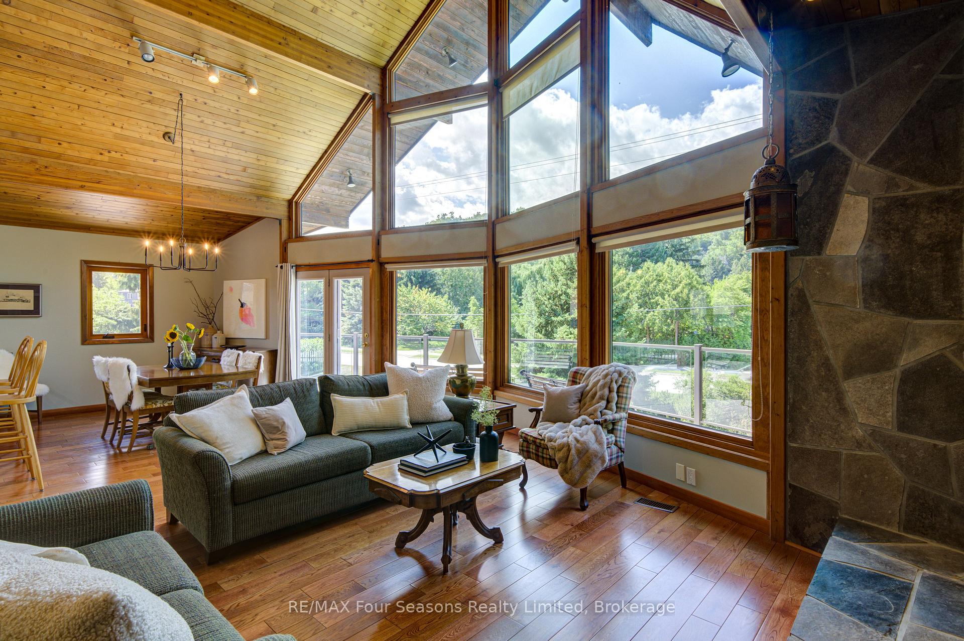 Photo 19 of 141 Jozo Weider Boulevard, Blue Mountains — HOMEH