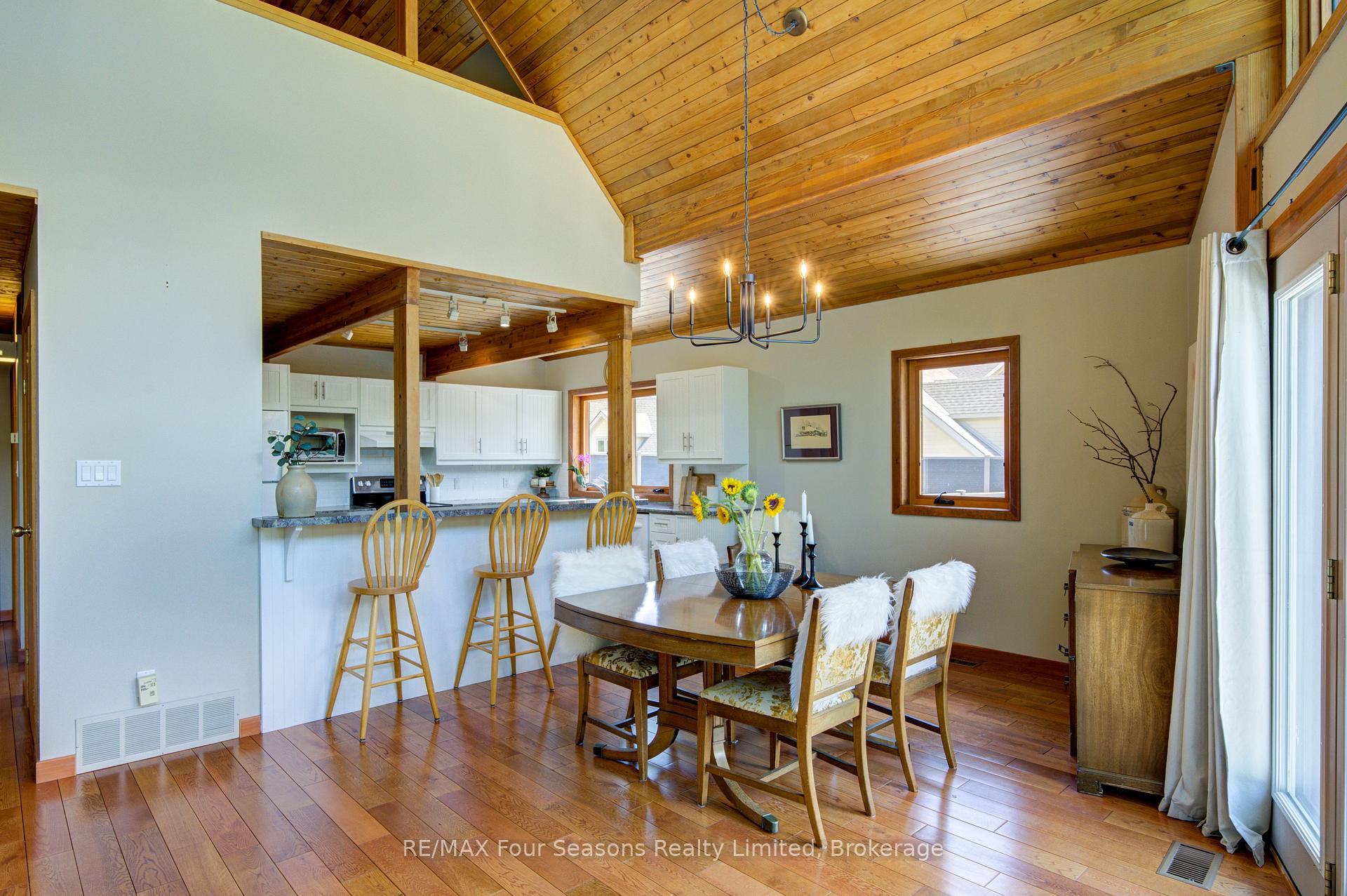 Photo 21 of 141 Jozo Weider Boulevard, Blue Mountains — HOMEH