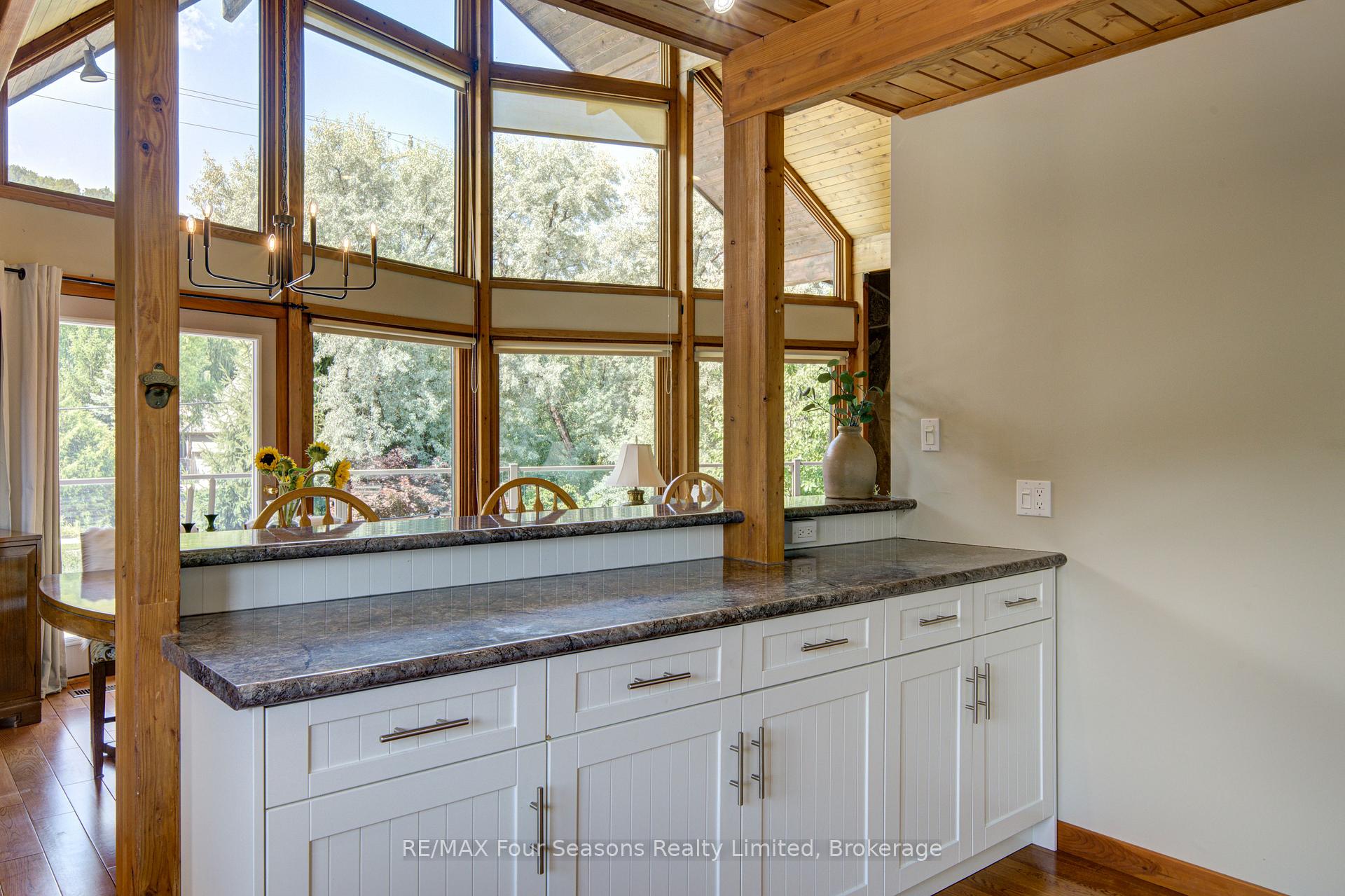 Photo 33 of 141 Jozo Weider Boulevard, Blue Mountains — HOMEH