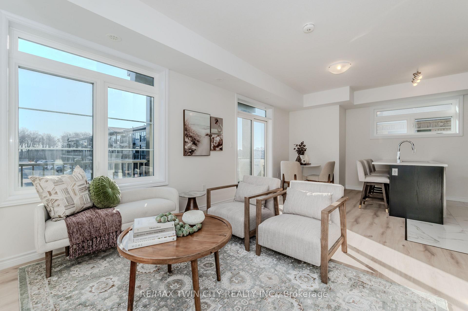 Photo 4 of 22 Lomond Lane, Kitchener, Huron Park — HOMEH