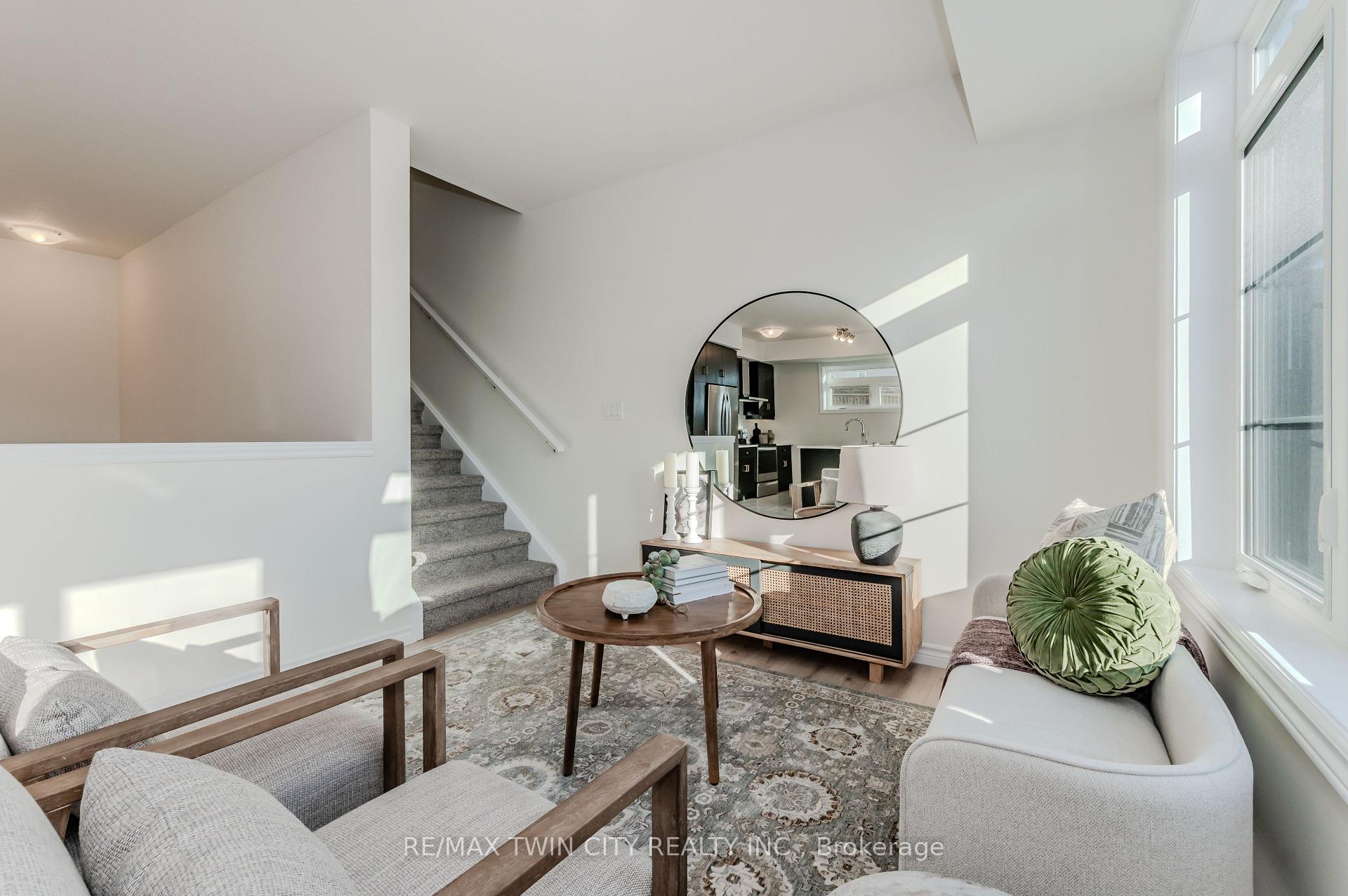 Photo 5 of 22 Lomond Lane, Kitchener, Huron Park — HOMEH