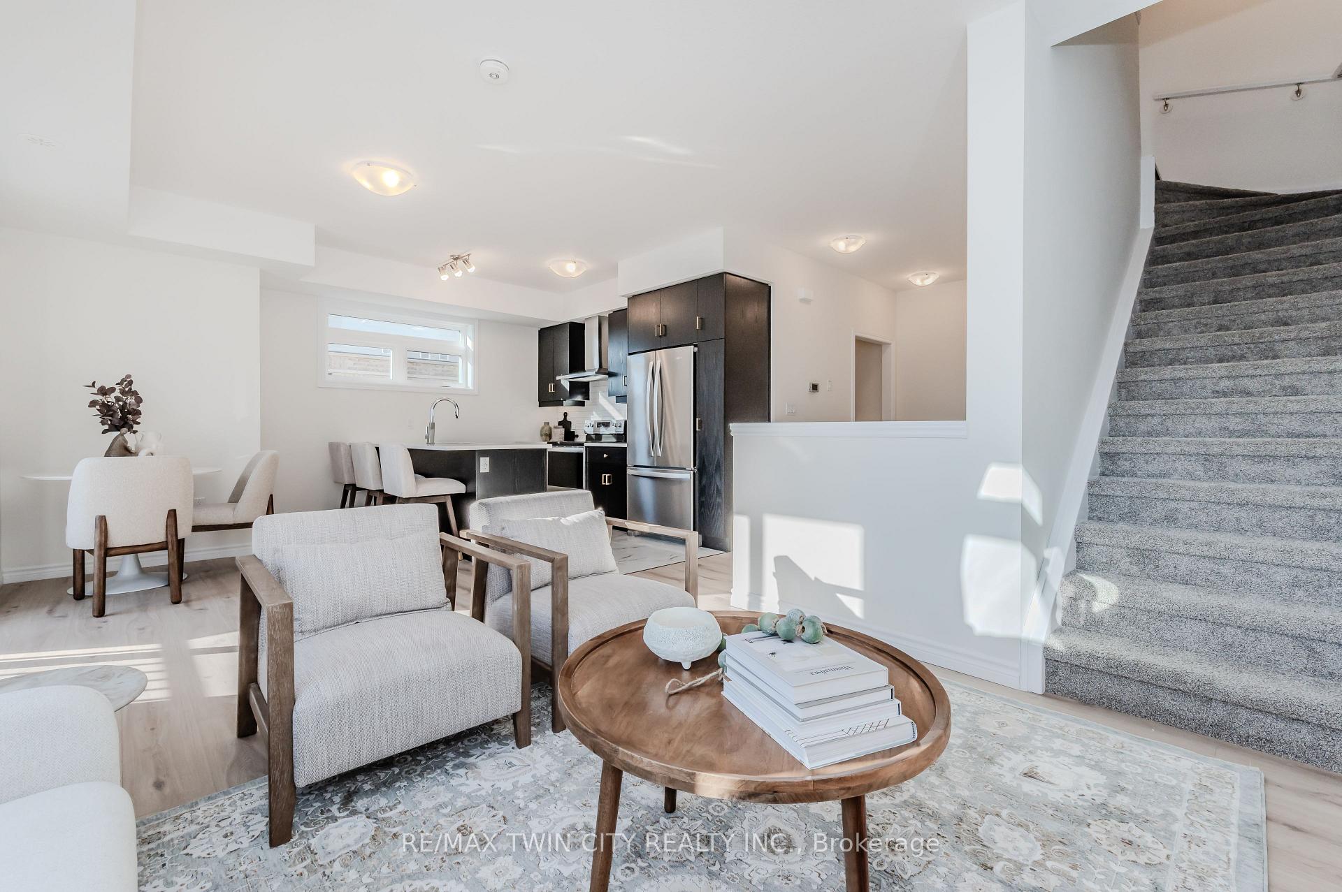Photo 6 of 22 Lomond Lane, Kitchener, Huron Park — HOMEH