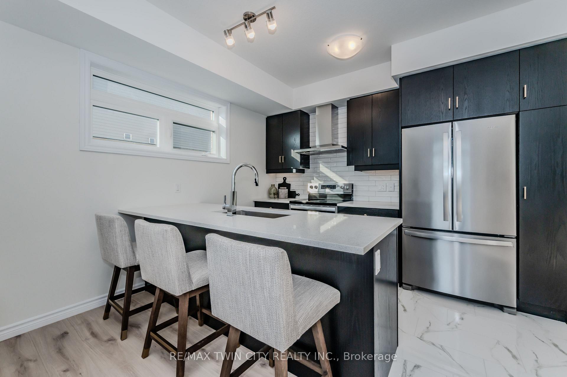 Photo 9 of 22 Lomond Lane, Kitchener, Huron Park — HOMEH