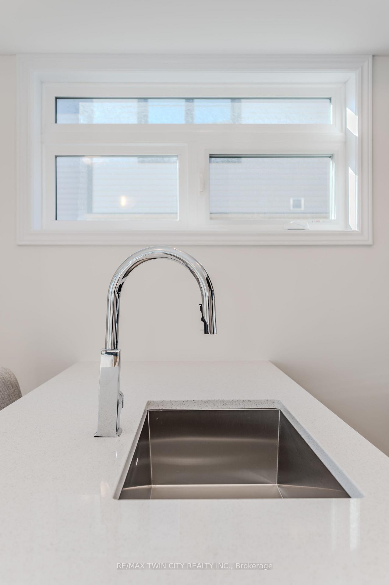 Photo 20 of 22 Lomond Lane, Kitchener, Huron Park — HOMEH