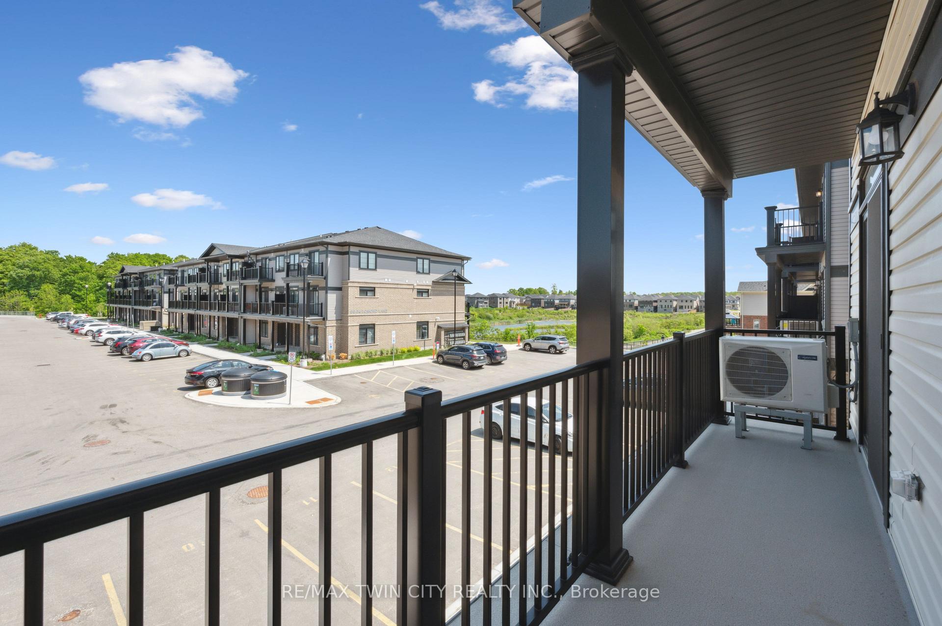 Photo 27 of 22 Lomond Lane, Kitchener, Huron Park — HOMEH