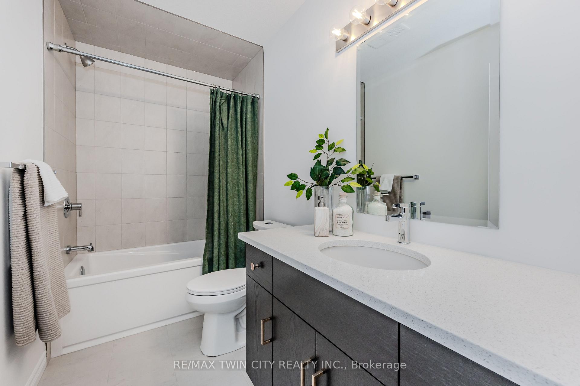 Photo 41 of 22 Lomond Lane, Kitchener, Huron Park — HOMEH