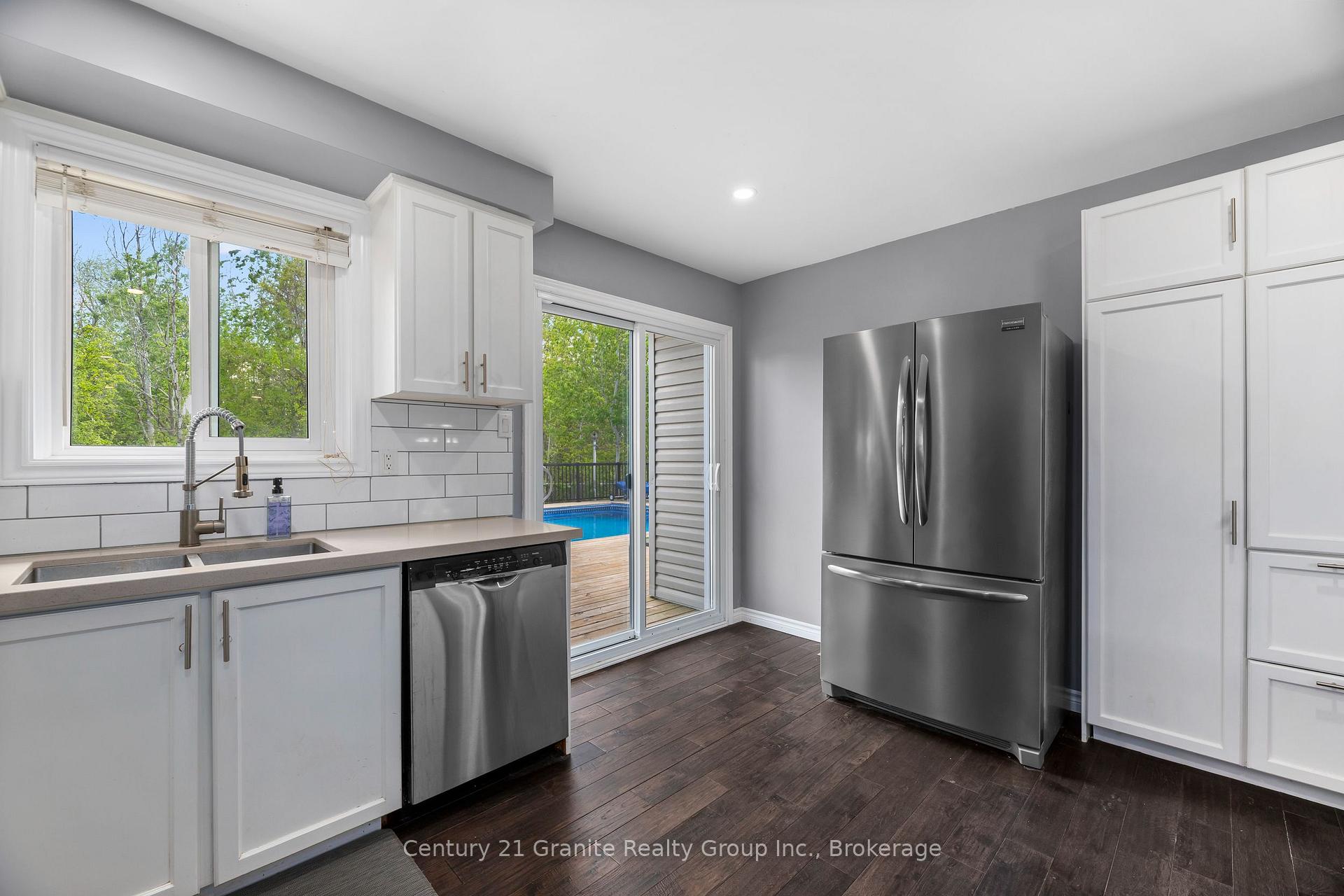 Photo 15 of 692 Ewing Street, Cobourg — HOMEH