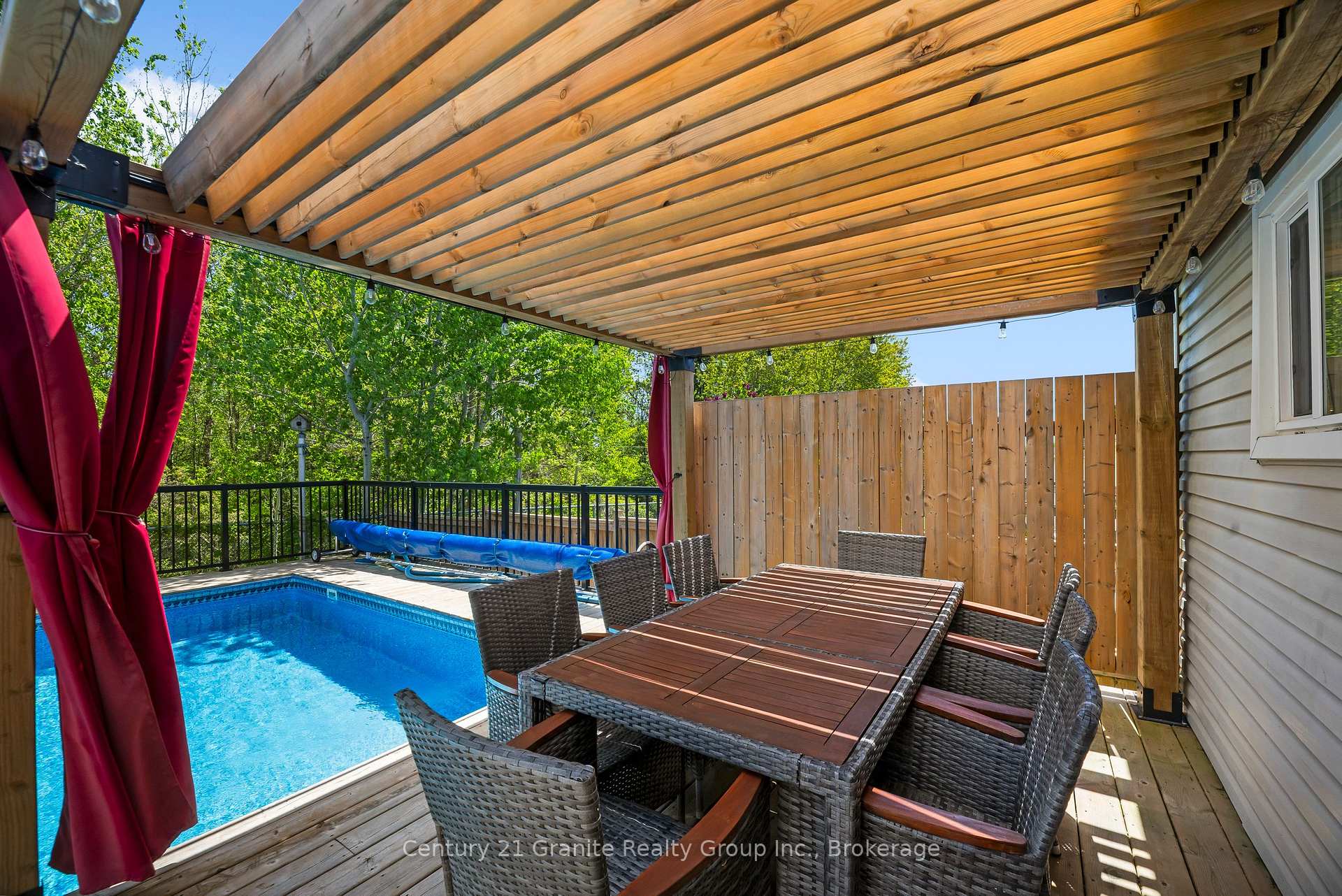 Photo 31 of 692 Ewing Street, Cobourg — HOMEH