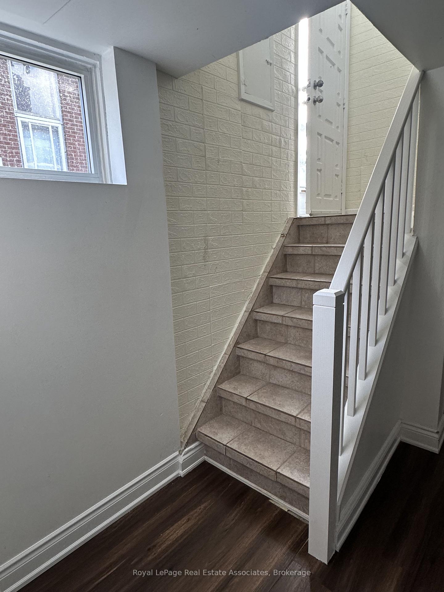 Photo 2 of Unit (Basement), 1590 Coram Crescent, Mississauga, Dixie — HOMEH