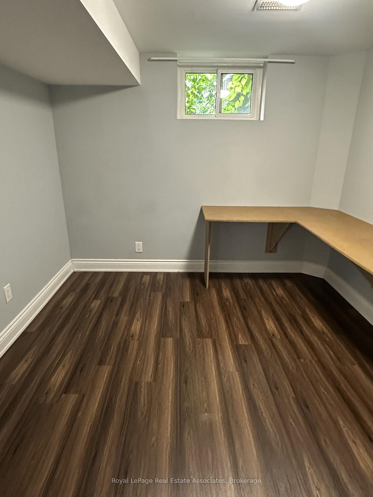 Photo 10 of Unit (Basement), 1590 Coram Crescent, Mississauga, Dixie — HOMEH