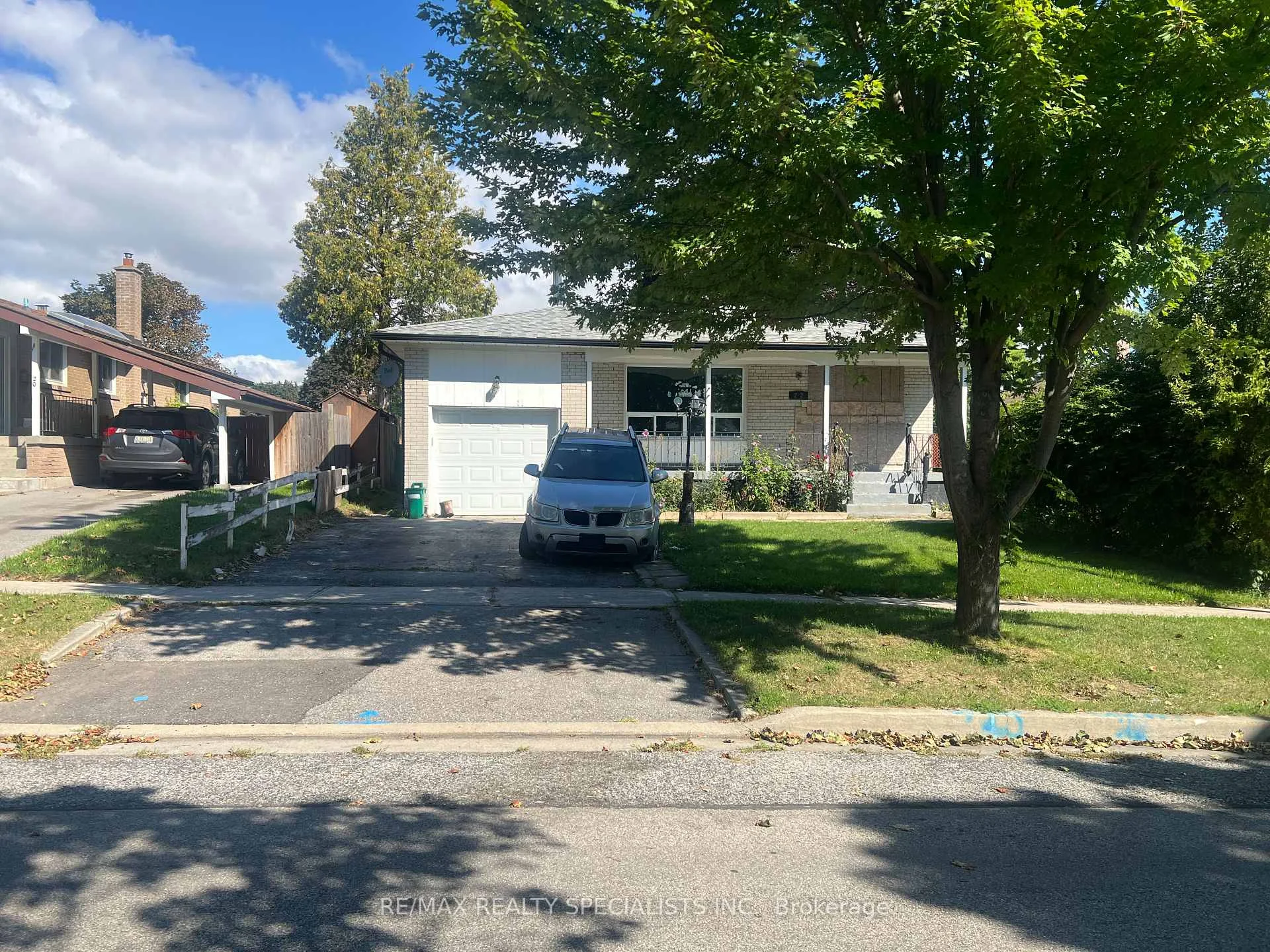Photo 3 of 22 Griselda Crescent, Scarborough, Woburn — HOMEH
