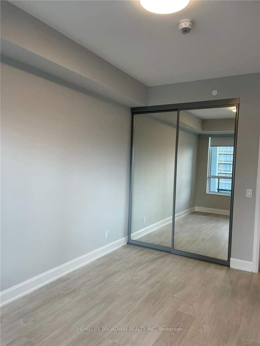 Photo 6 of Unit 802, 38 Water Walk Drive, Markham, Unionville — HOMEH