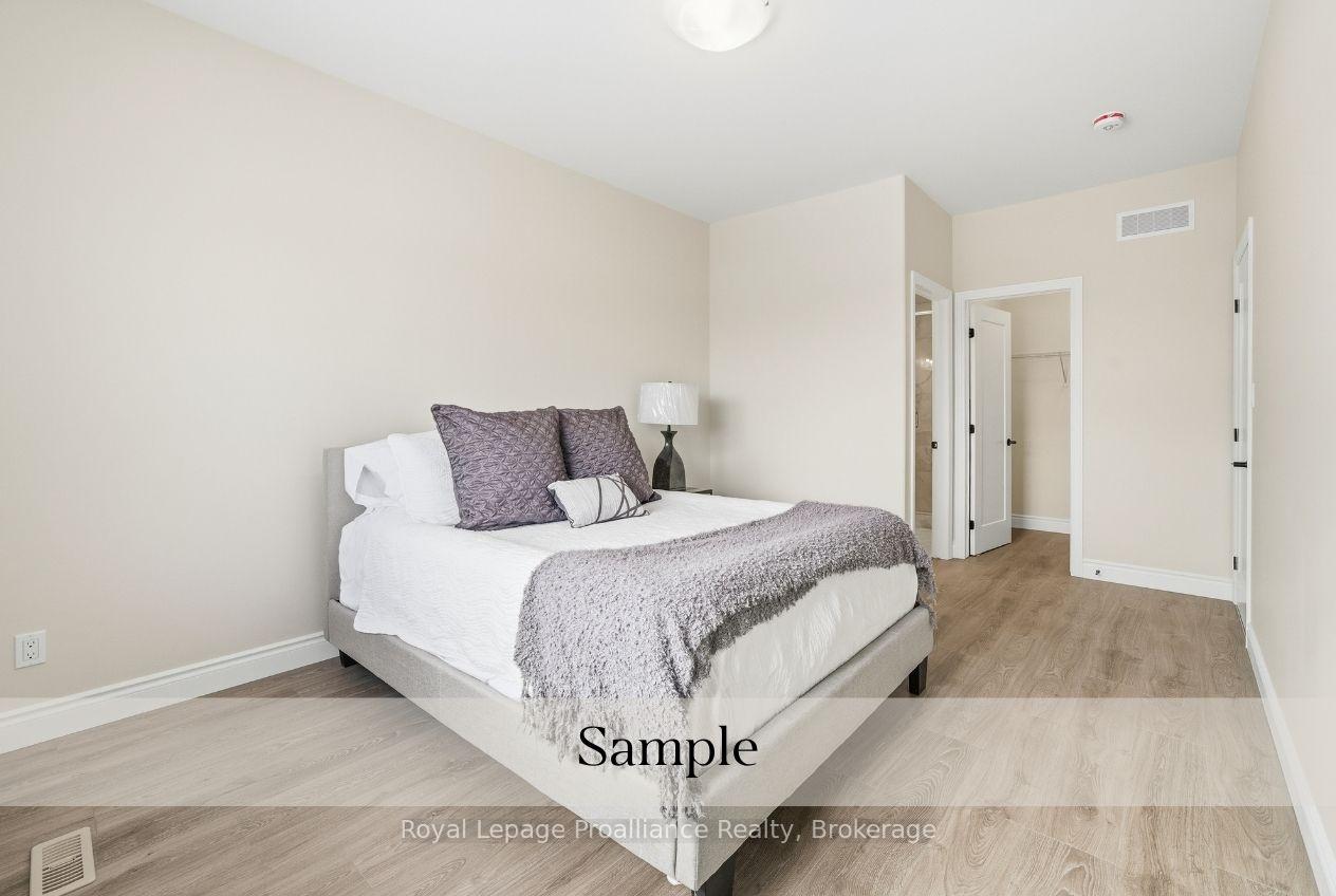 Photo 13 of 101 Raycroft Drive, Belleville, Belleville Ward — HOMEH