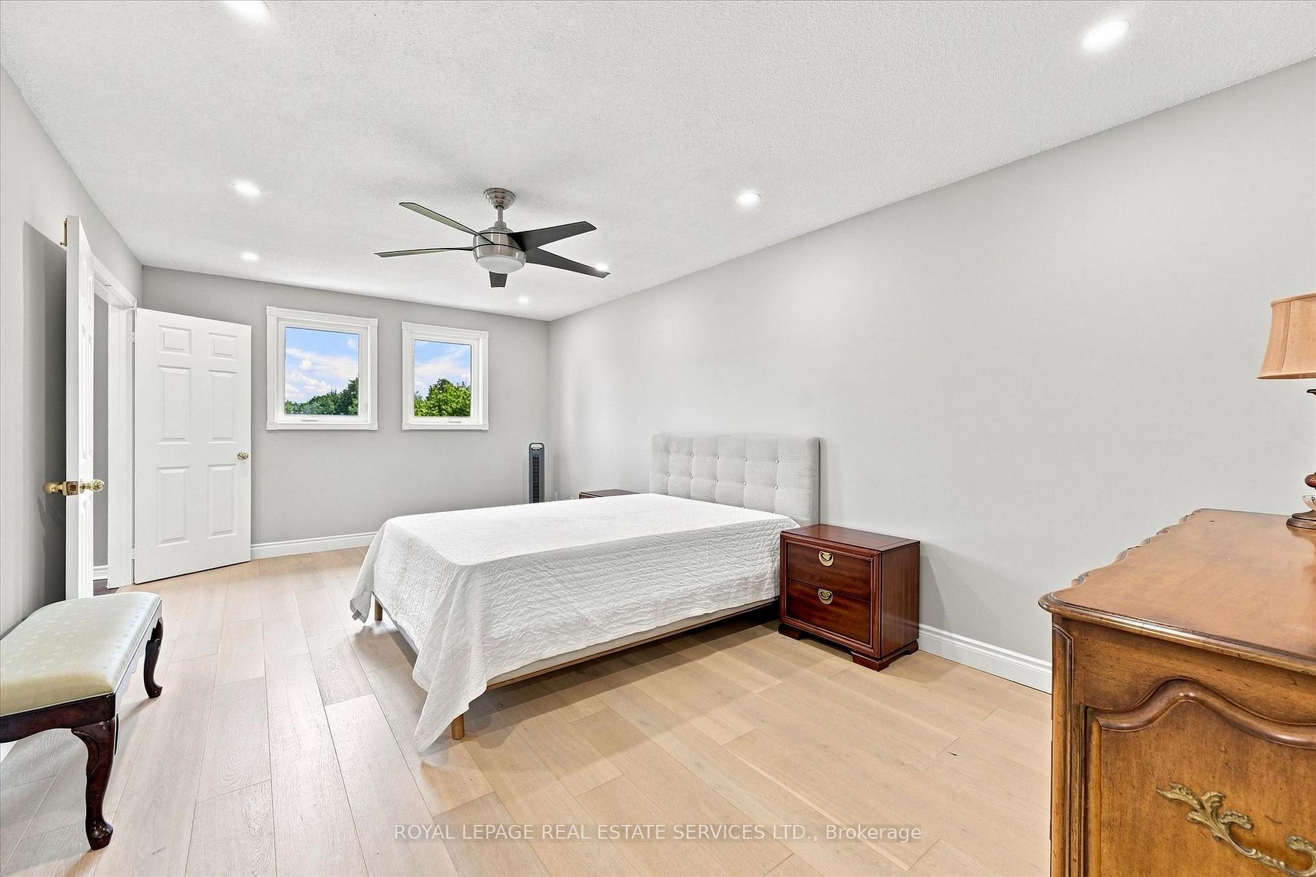 Photo 29 of 1512 Princeton Crescent, Oakville, College Park — HOMEH