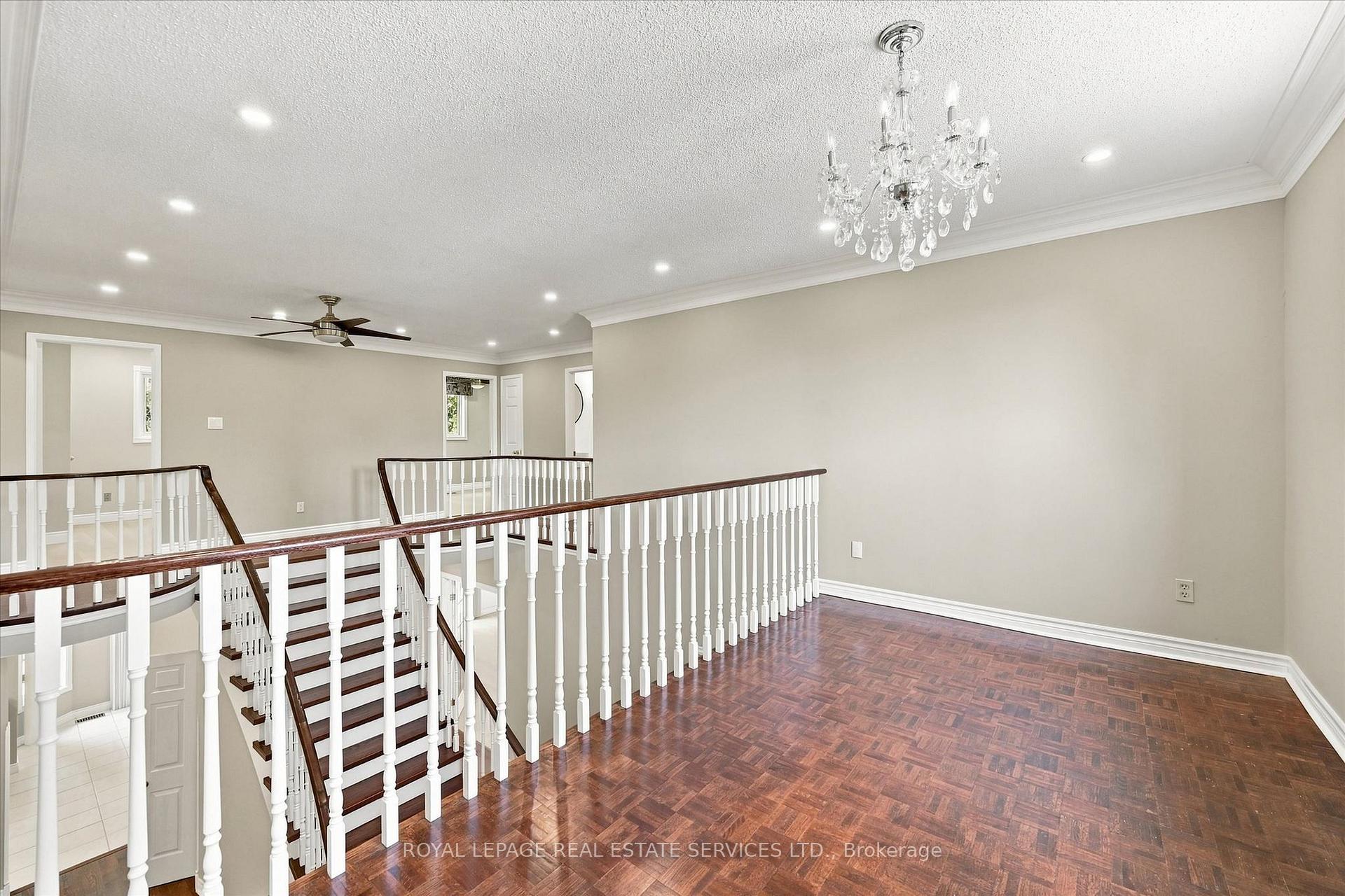 Photo 32 of 1512 Princeton Crescent, Oakville, College Park — HOMEH