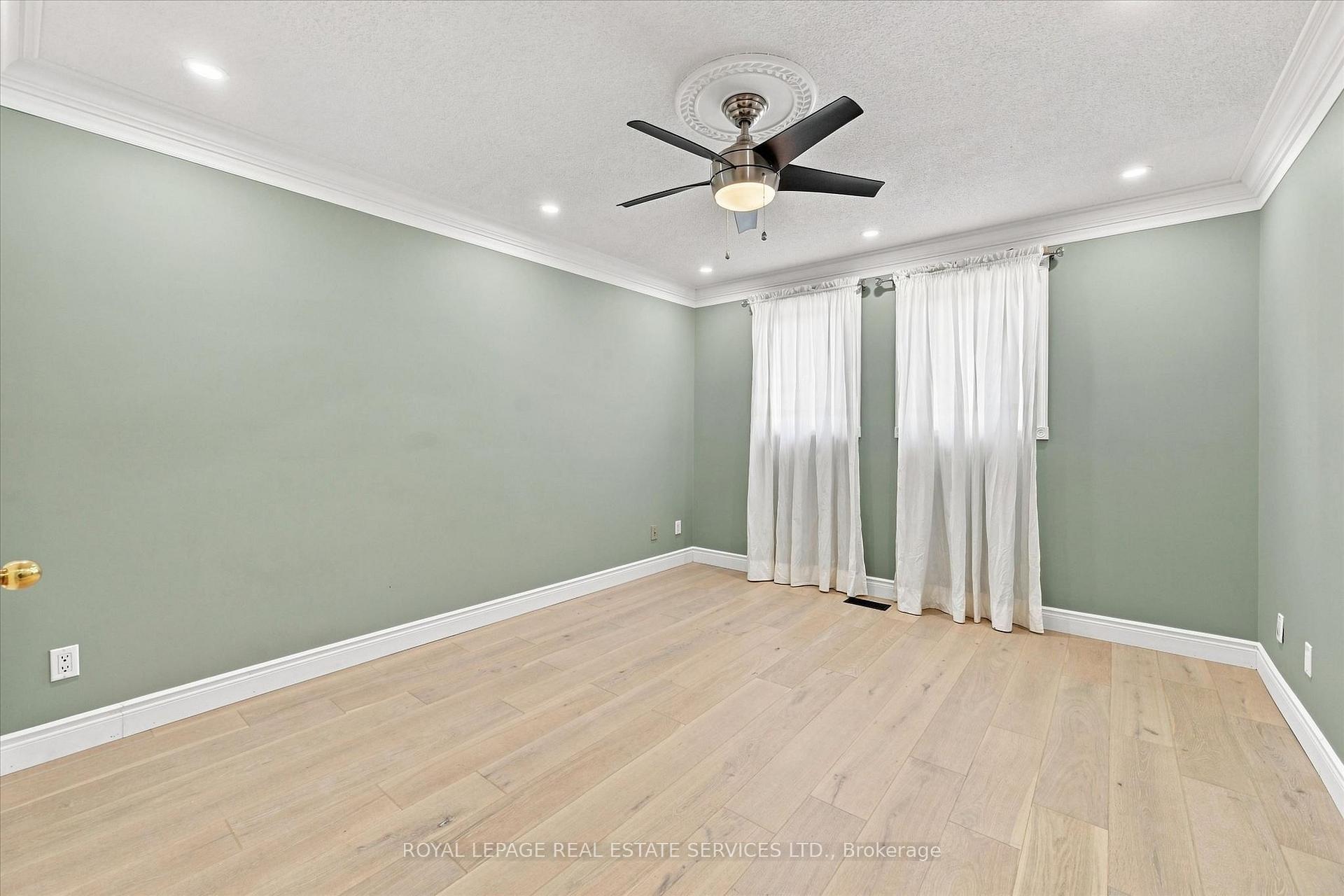 Photo 39 of 1512 Princeton Crescent, Oakville, College Park — HOMEH
