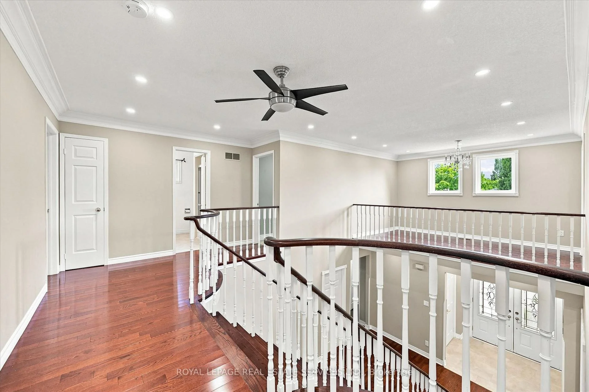 Photo 27 of 1512 Princeton Crescent, Oakville, College Park — HOMEH