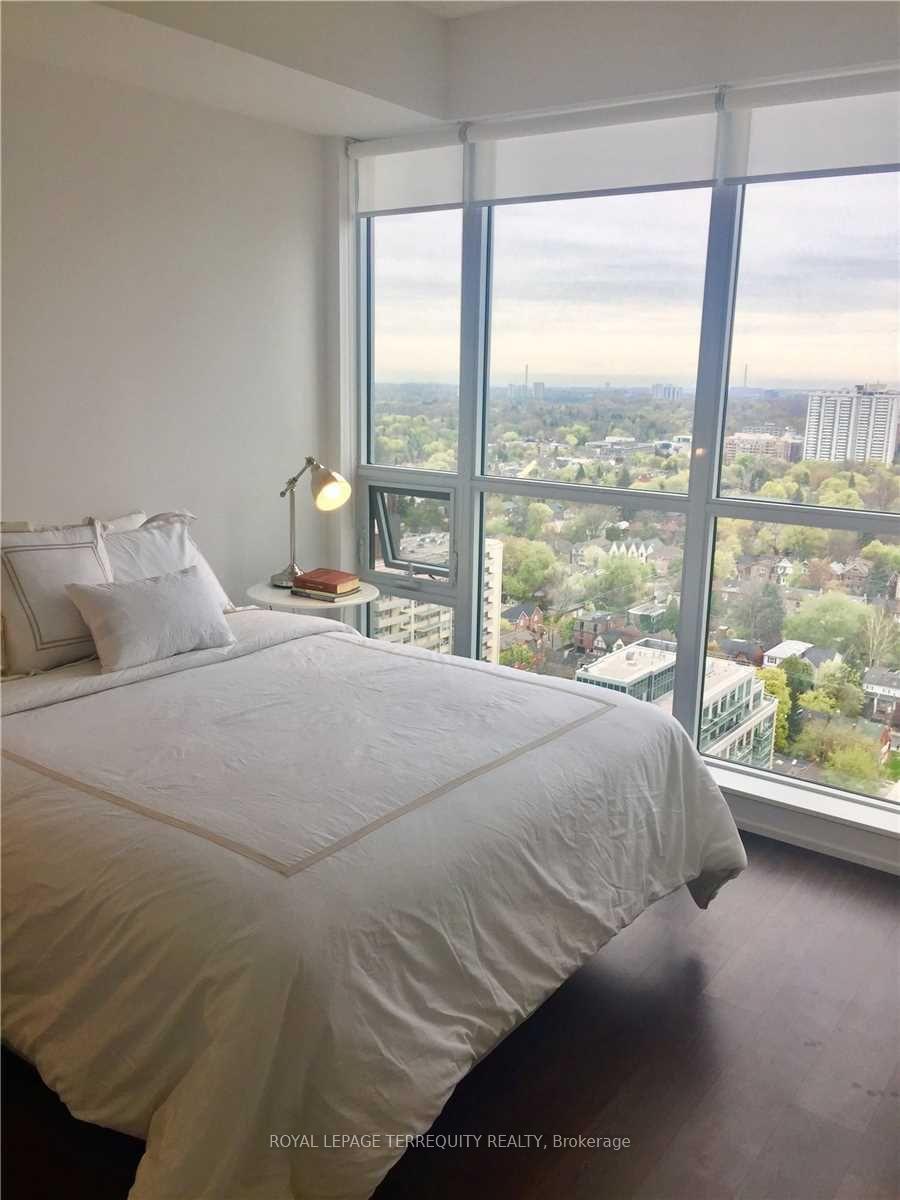 Photo 9 of Unit 2419, 98 Lillian Street, Toronto, Mount Pleasant West — HOMEH