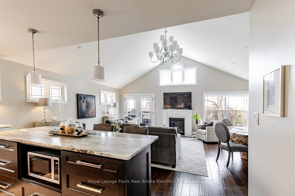 Photo 3 of 519 Grange Way, Peterborough, Northcrest Ward 5 — HOMEH