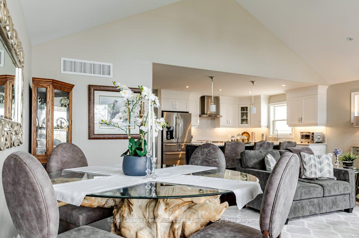 Photo 12 of 519 Grange Way, Peterborough, Northcrest Ward 5 — HOMEH