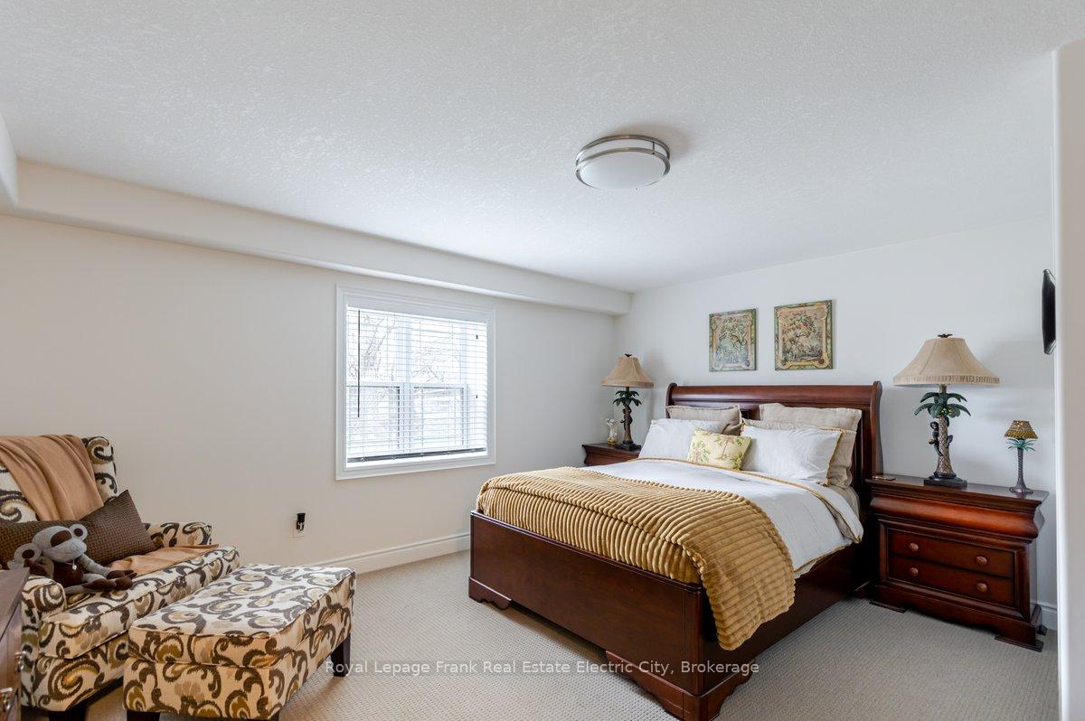 Photo 36 of 519 Grange Way, Peterborough, Northcrest Ward 5 — HOMEH