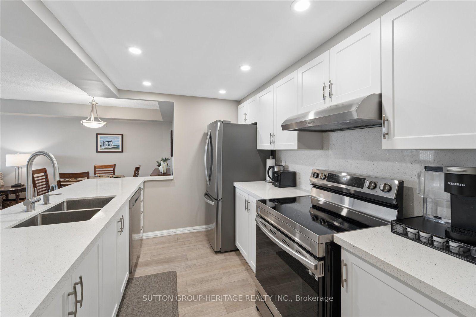 Photo 12 of Unit 615, 712 Rossland Road E, Whitby, Pringle Creek — HOMEH
