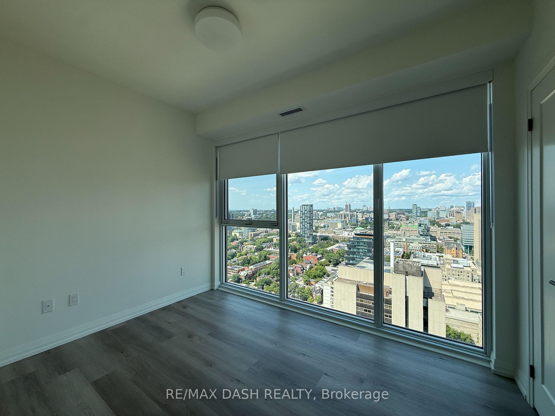 Photo 5 of Unit 3103, 280 Dundas Street W, Toronto, University — HOMEH